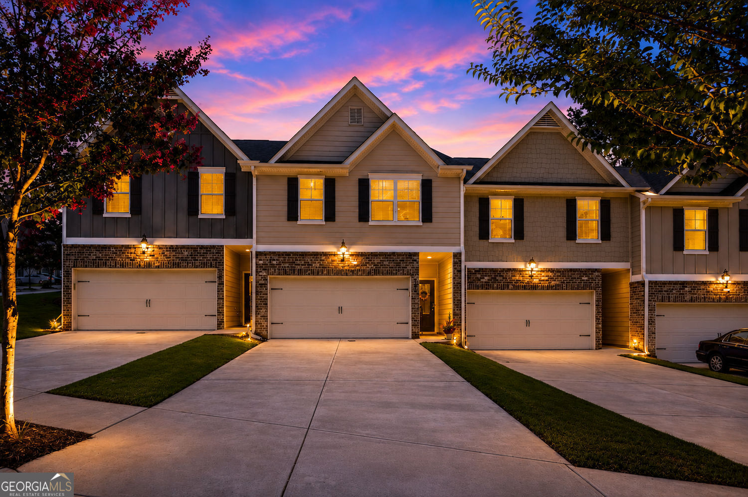 3642 Abbey Way Property Photo 1