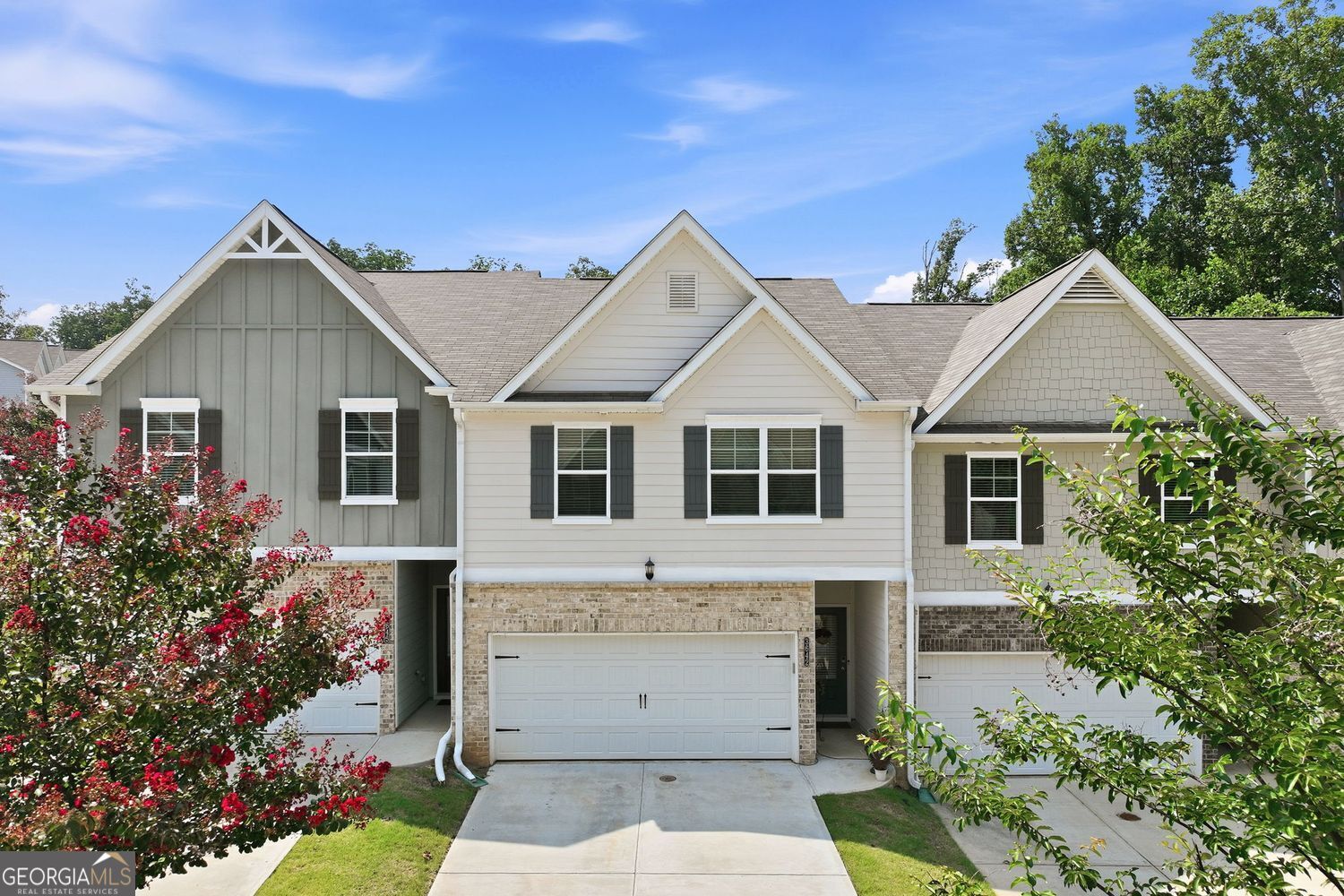 3642 Abbey Way Property Photo 2