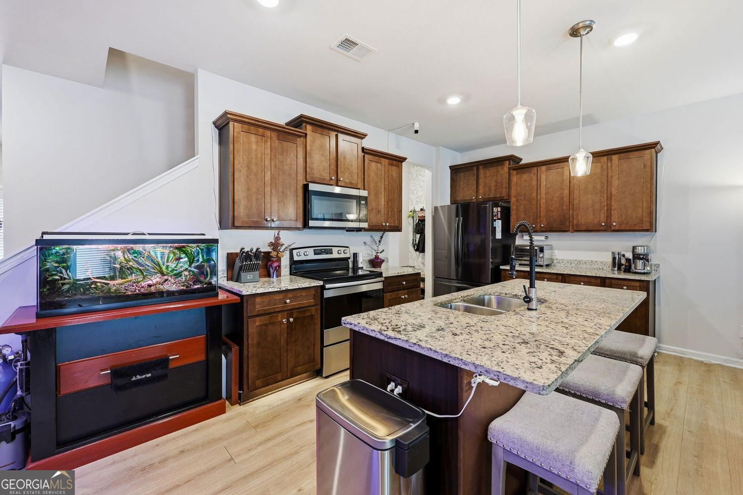 3642 Abbey Way Property Photo 16
