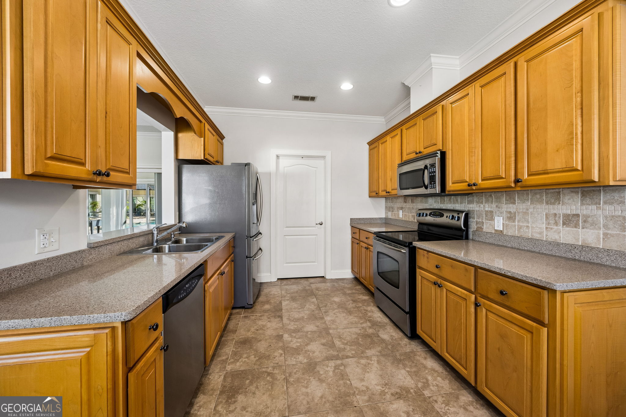 19 Coastal Walk Property Photo 8