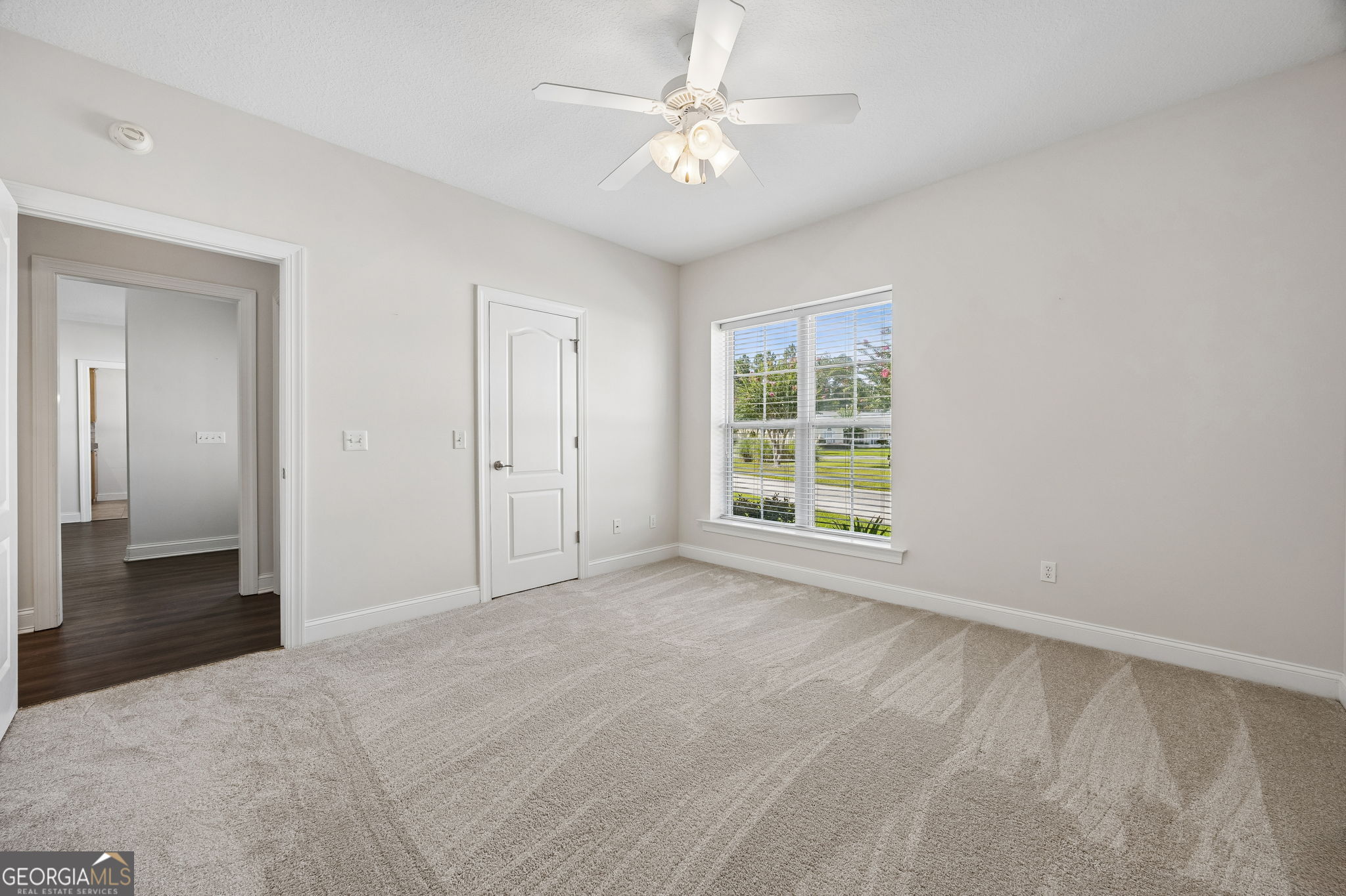 19 Coastal Walk Property Photo 21