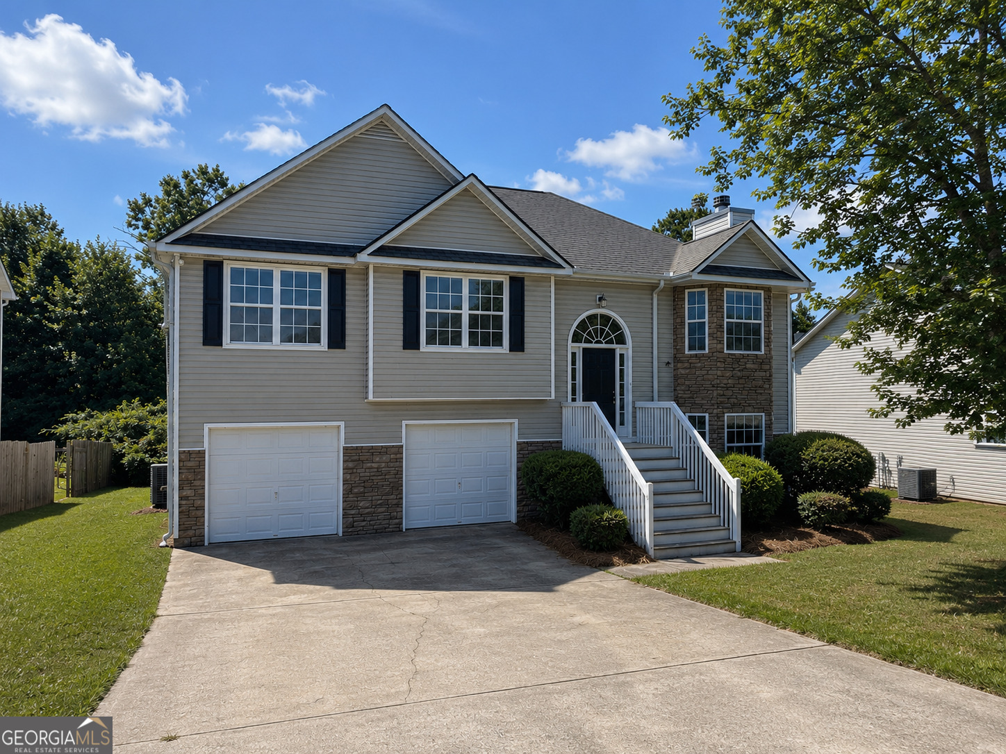 5514 Frontier Court Property Photo 1