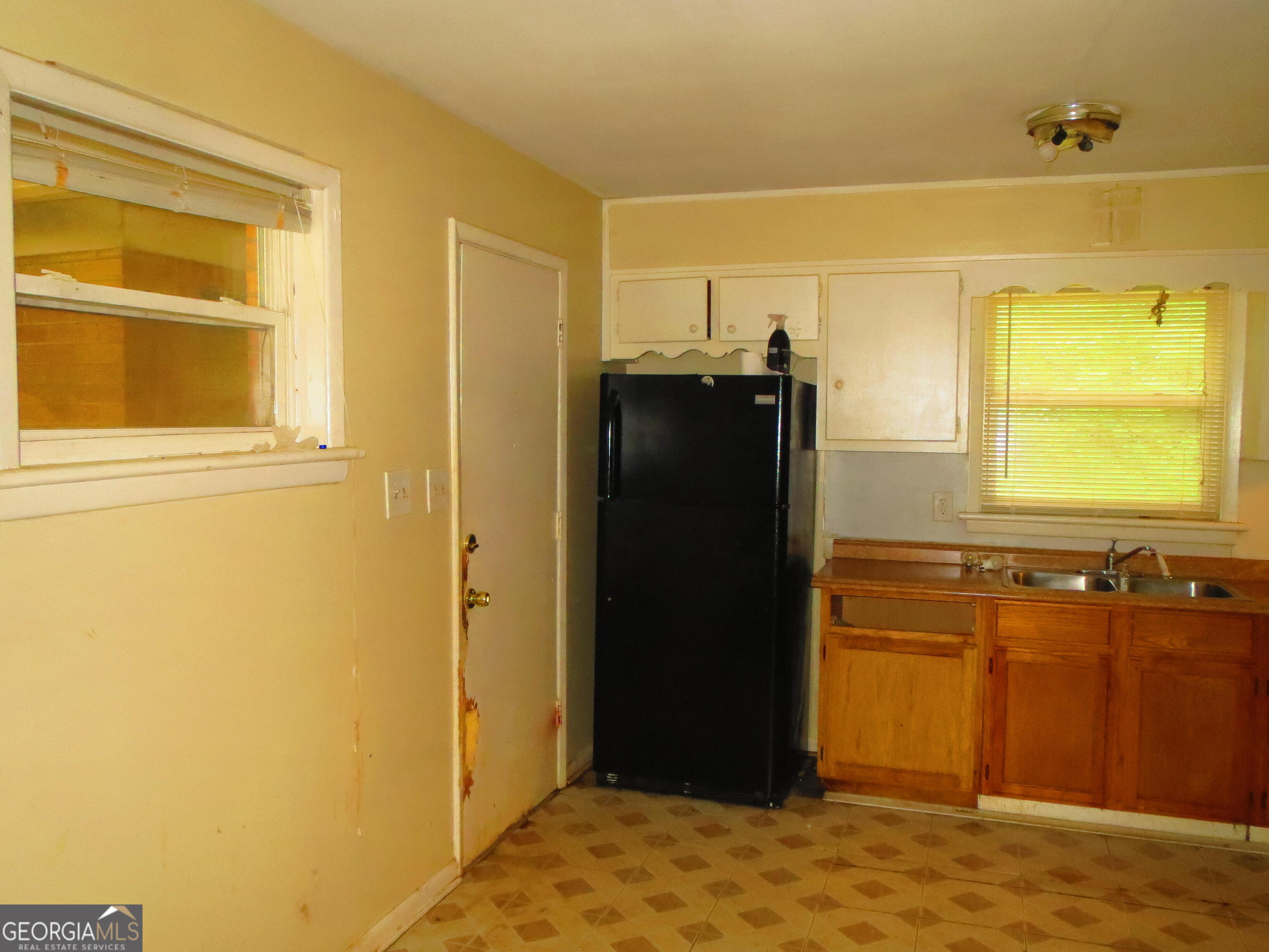 2233 Doris Drive Property Photo 6