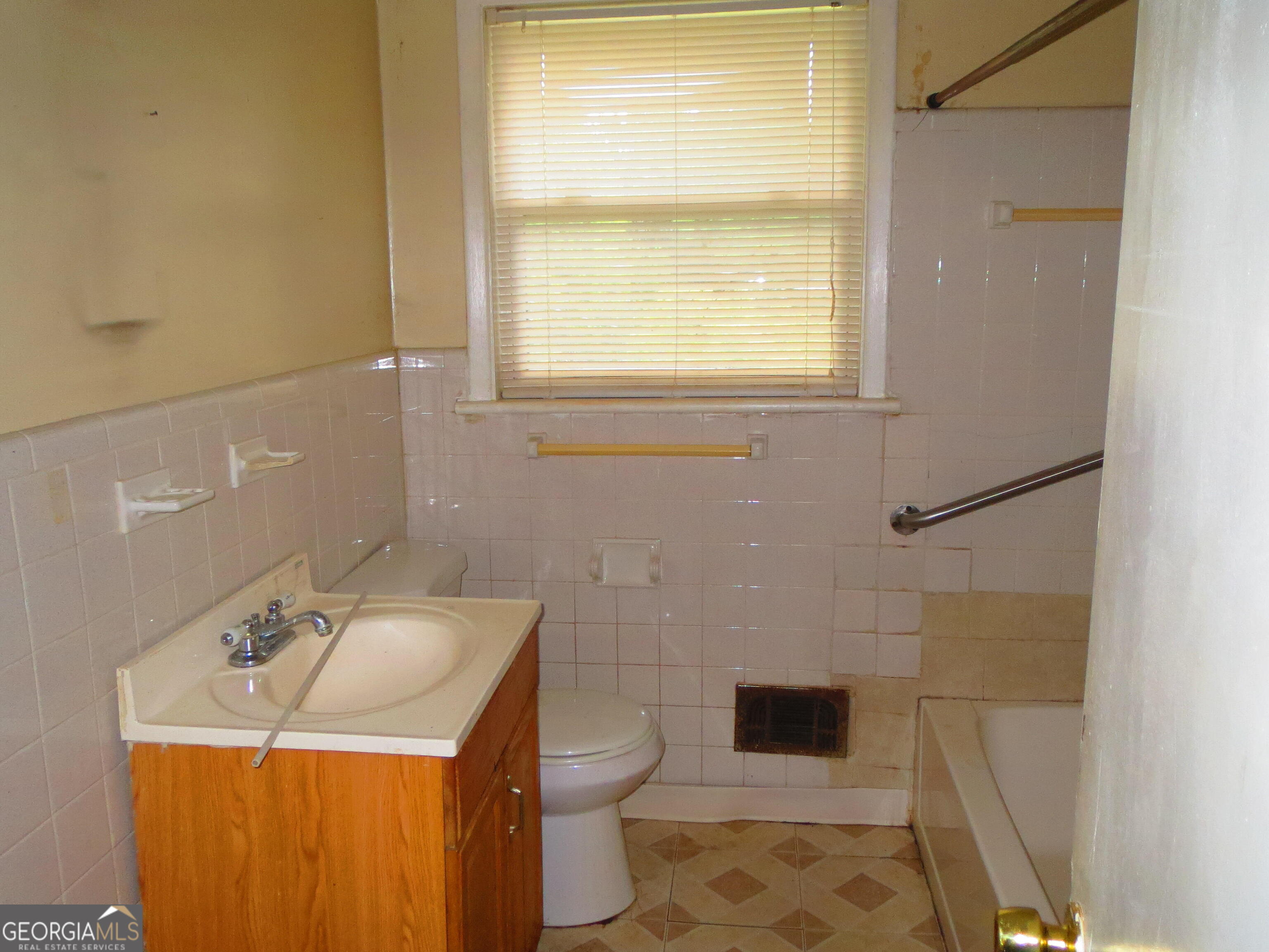 2233 Doris Drive Property Photo 9