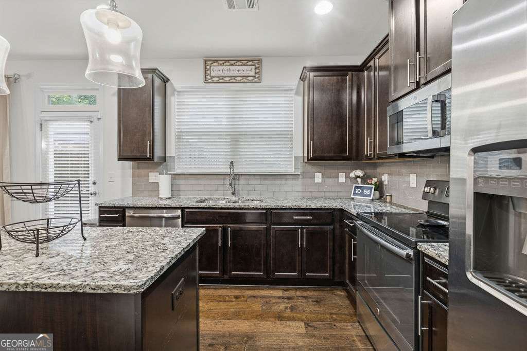 3276 Spicy Cedar Lane Property Photo 8
