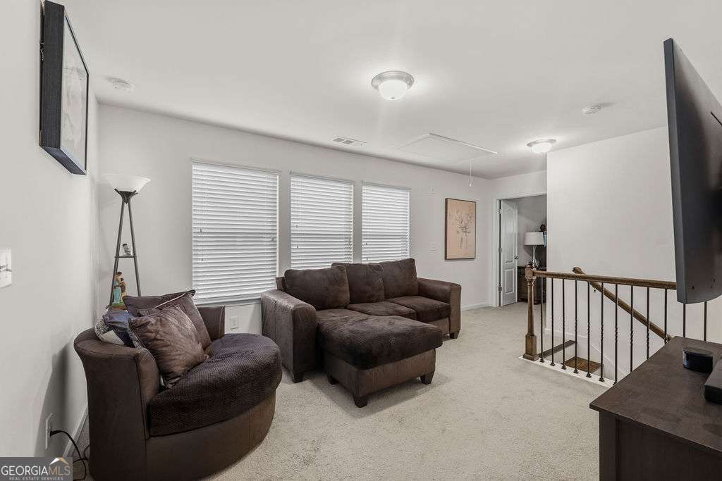 3276 Spicy Cedar Lane Property Photo 11