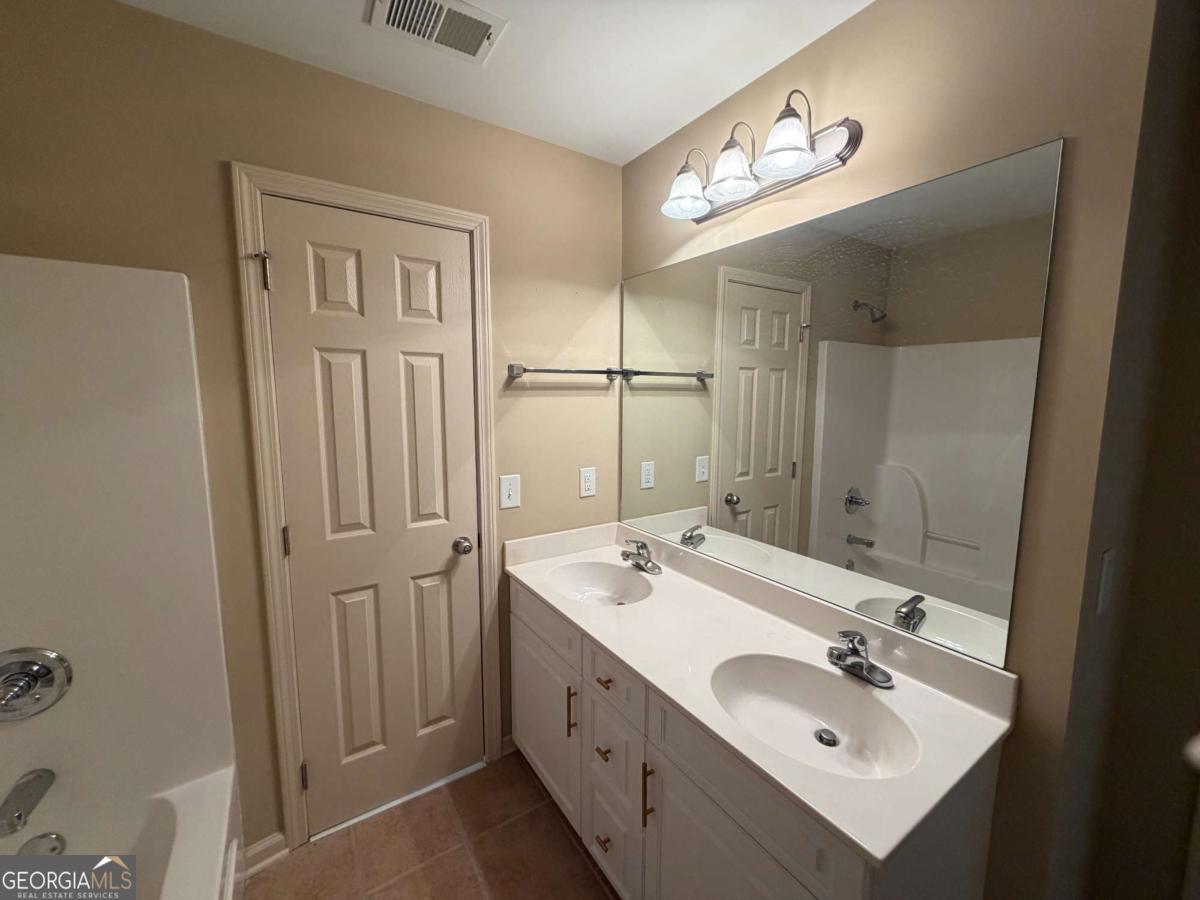 768 Laurel West Lane Property Photo 28