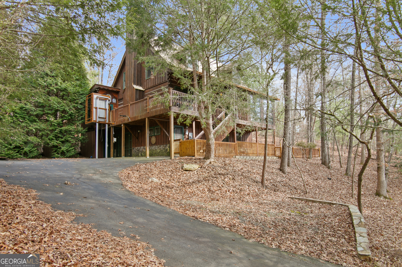 143 Kaely Drive Property Photo 1