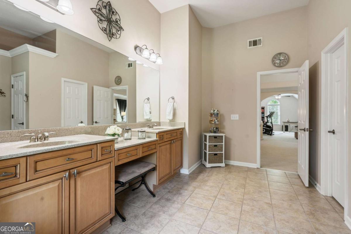 5680 Cascade Trail Property Photo 34