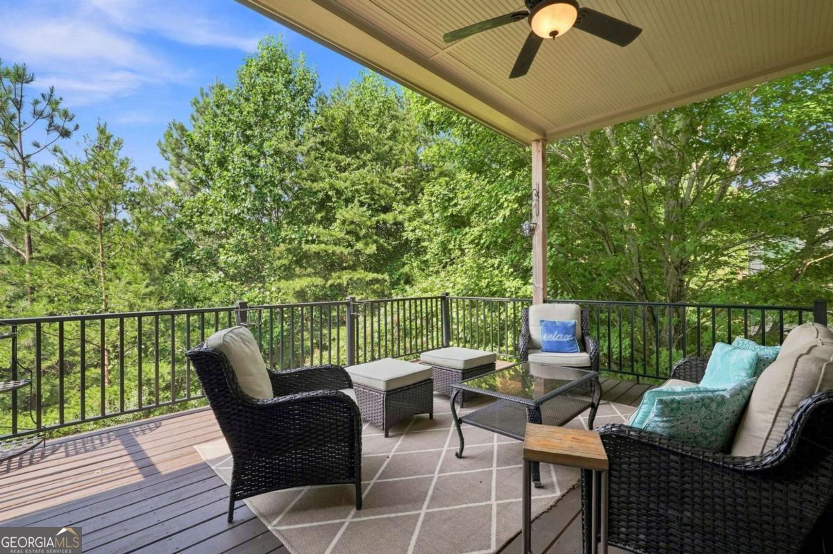 312 Twin Peaks Loop Property Photo 24