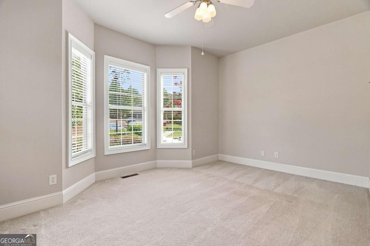312 Twin Peaks Loop Property Photo 28