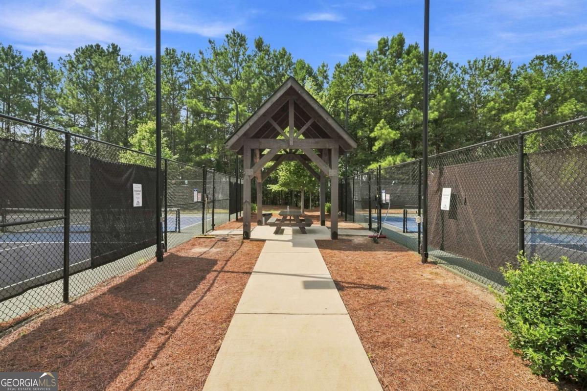 312 Twin Peaks Loop Property Photo 43