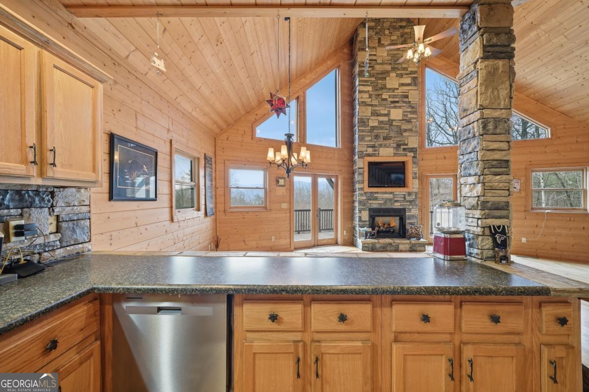 97 Fox Mountain Crossing Road Property Photo 35