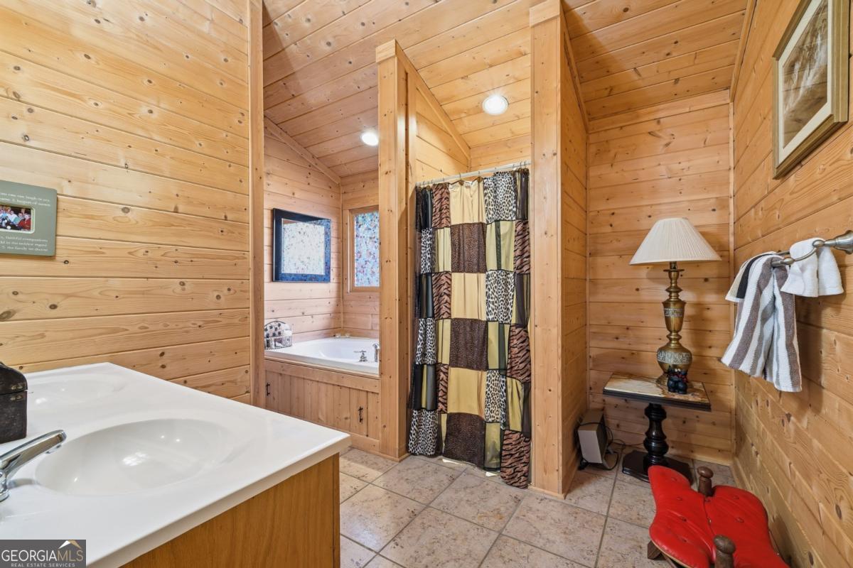 97 Fox Mountain Crossing Road Property Photo 44