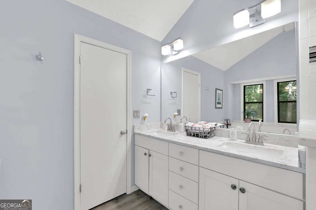 2721 Pine Cone Lane Property Photo 20