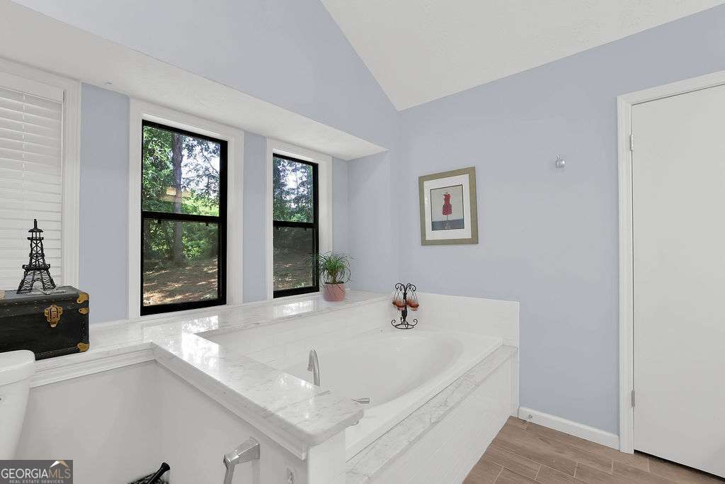 2721 Pine Cone Lane Property Photo 23