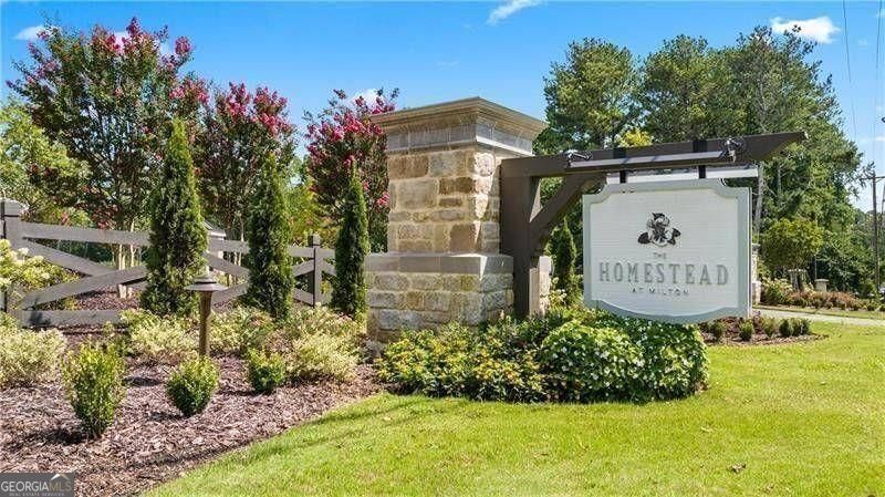 330 Lakeshore Road Property Photo 20