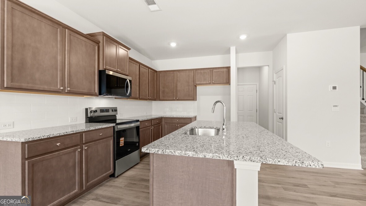 1841 Meadow Green Circle Property Photo 8