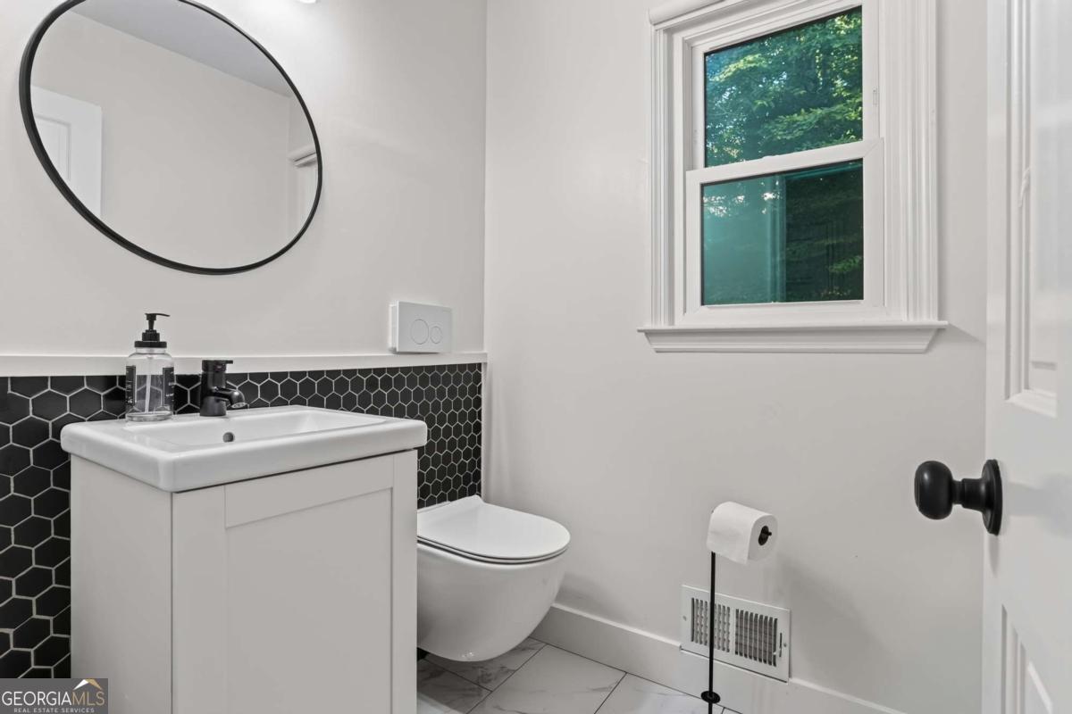 2290 Old Orchard Drive Property Photo 13