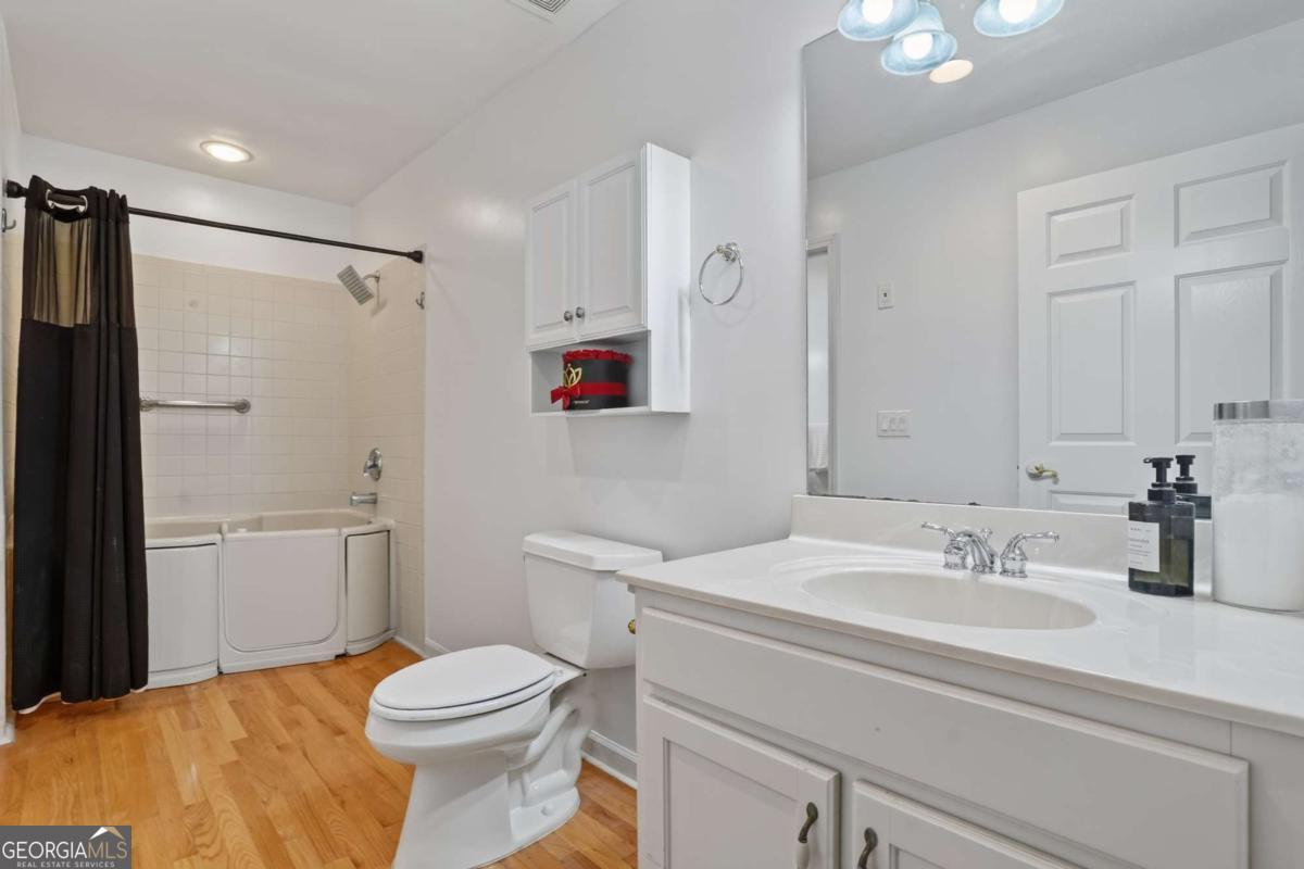 2290 Old Orchard Drive Property Photo 24