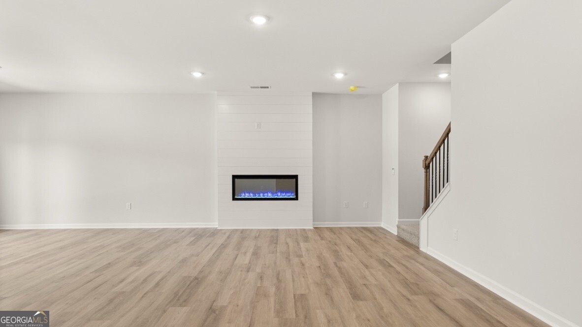 1825 Meadow Green Circle Property Photo 11