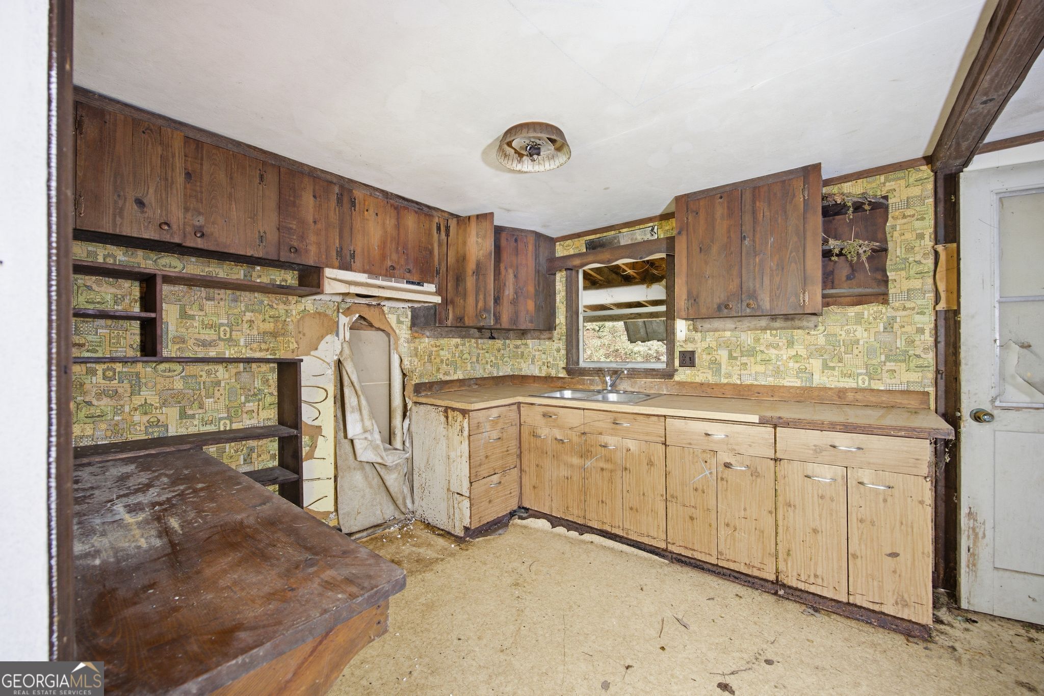943 Roach Hollow Road Property Photo 15