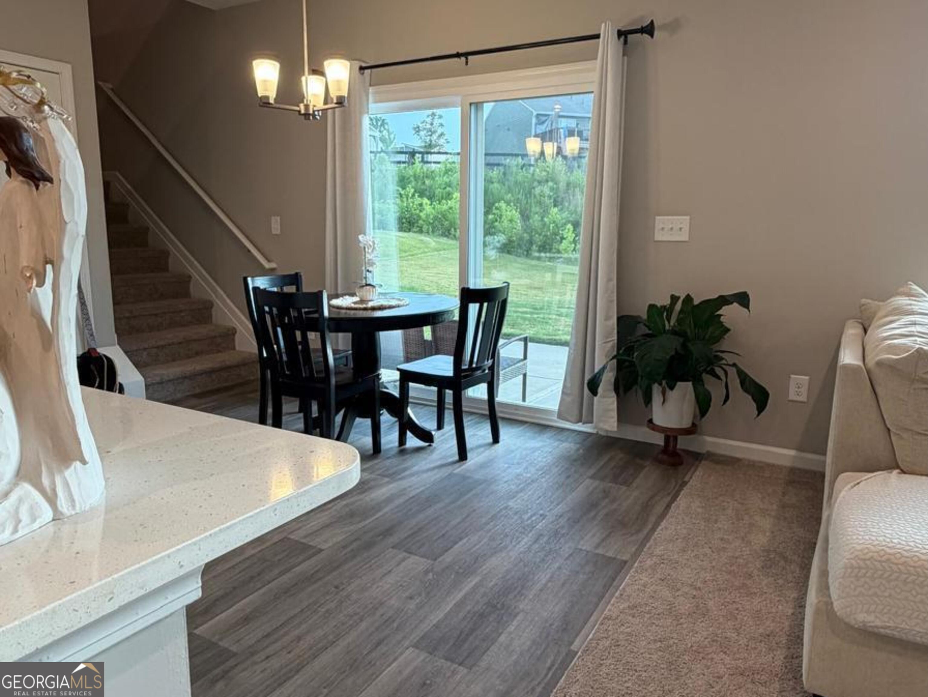 334 Traminer Way Property Photo 4
