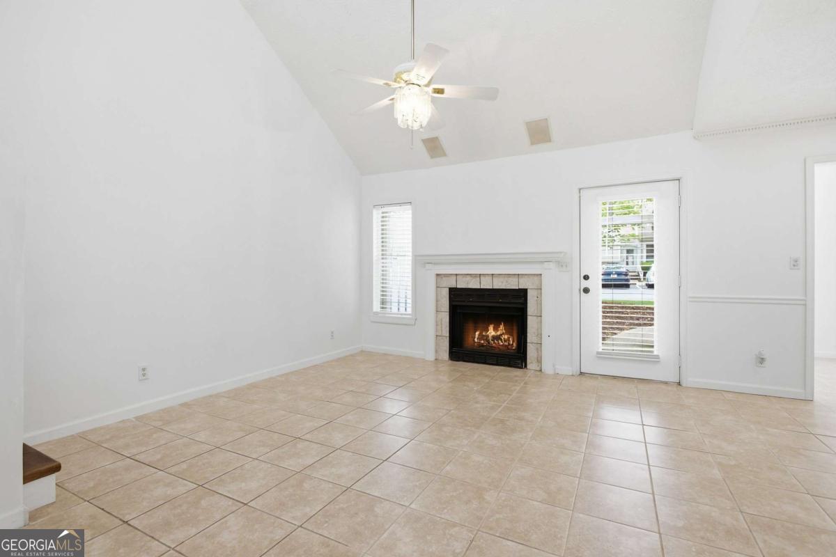 1527 Planters Ridge Lane Property Photo 11