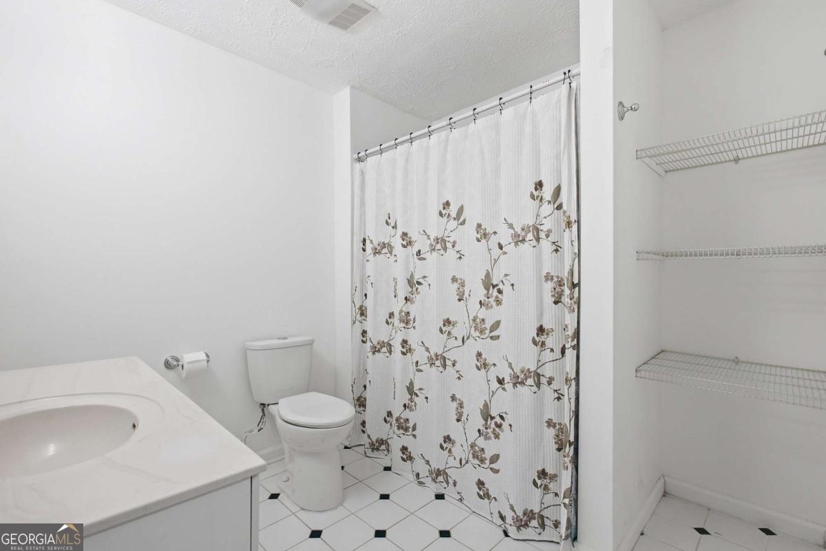 1527 Planters Ridge Lane Property Photo 32