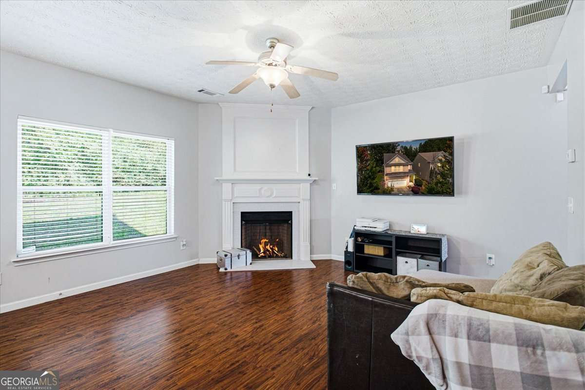 4965 Rapahoe Trail Property Photo 6