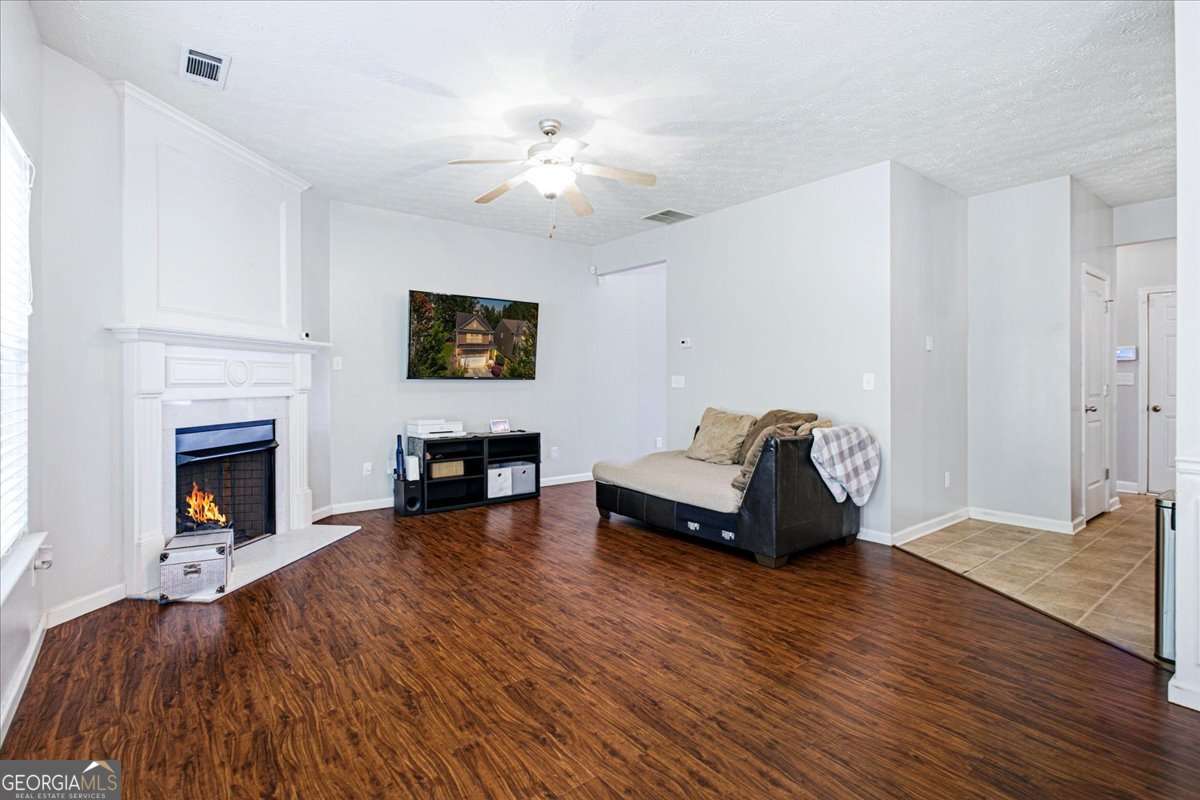 4965 Rapahoe Trail Property Photo 7