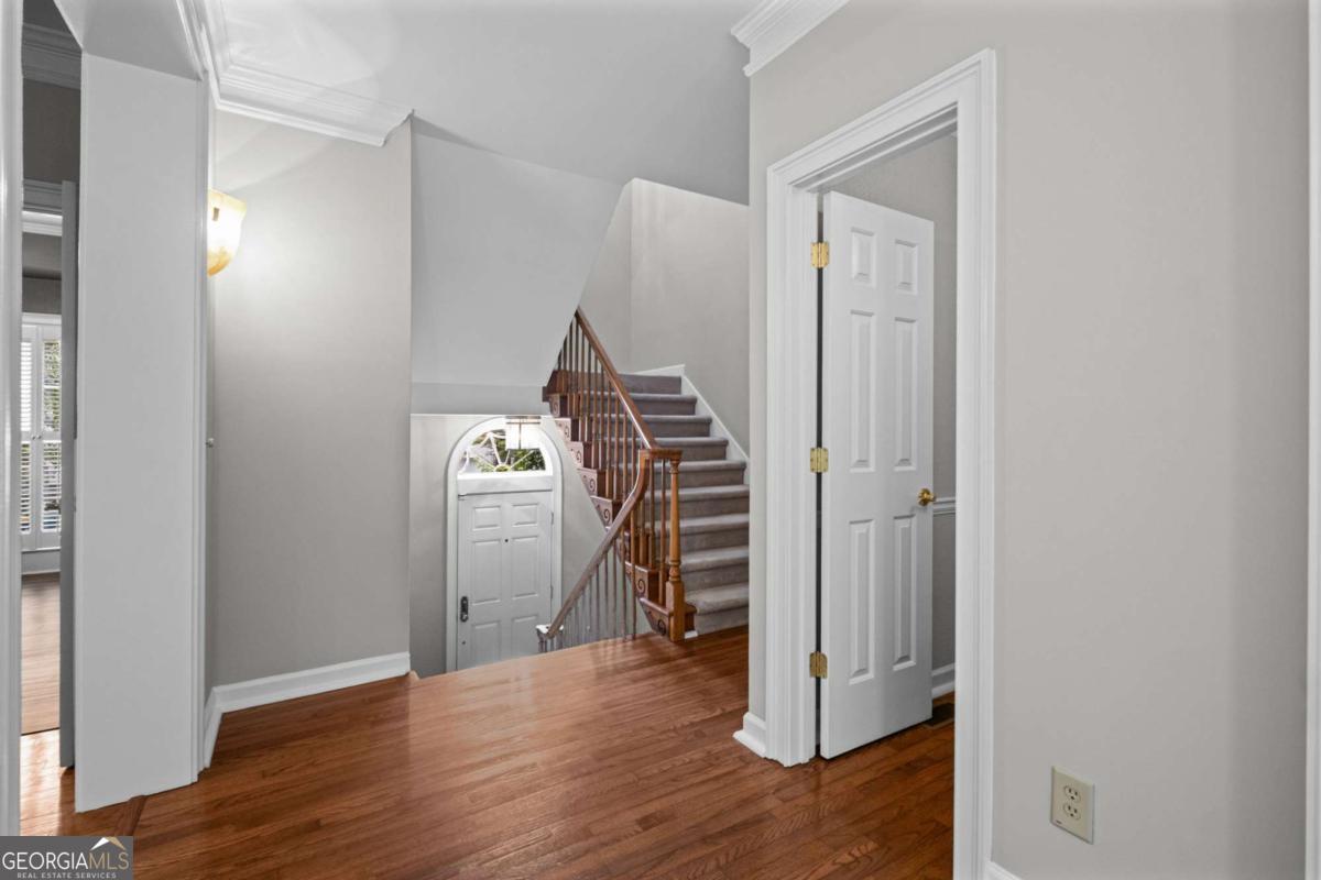 9005 Niblick Drive Property Photo 16