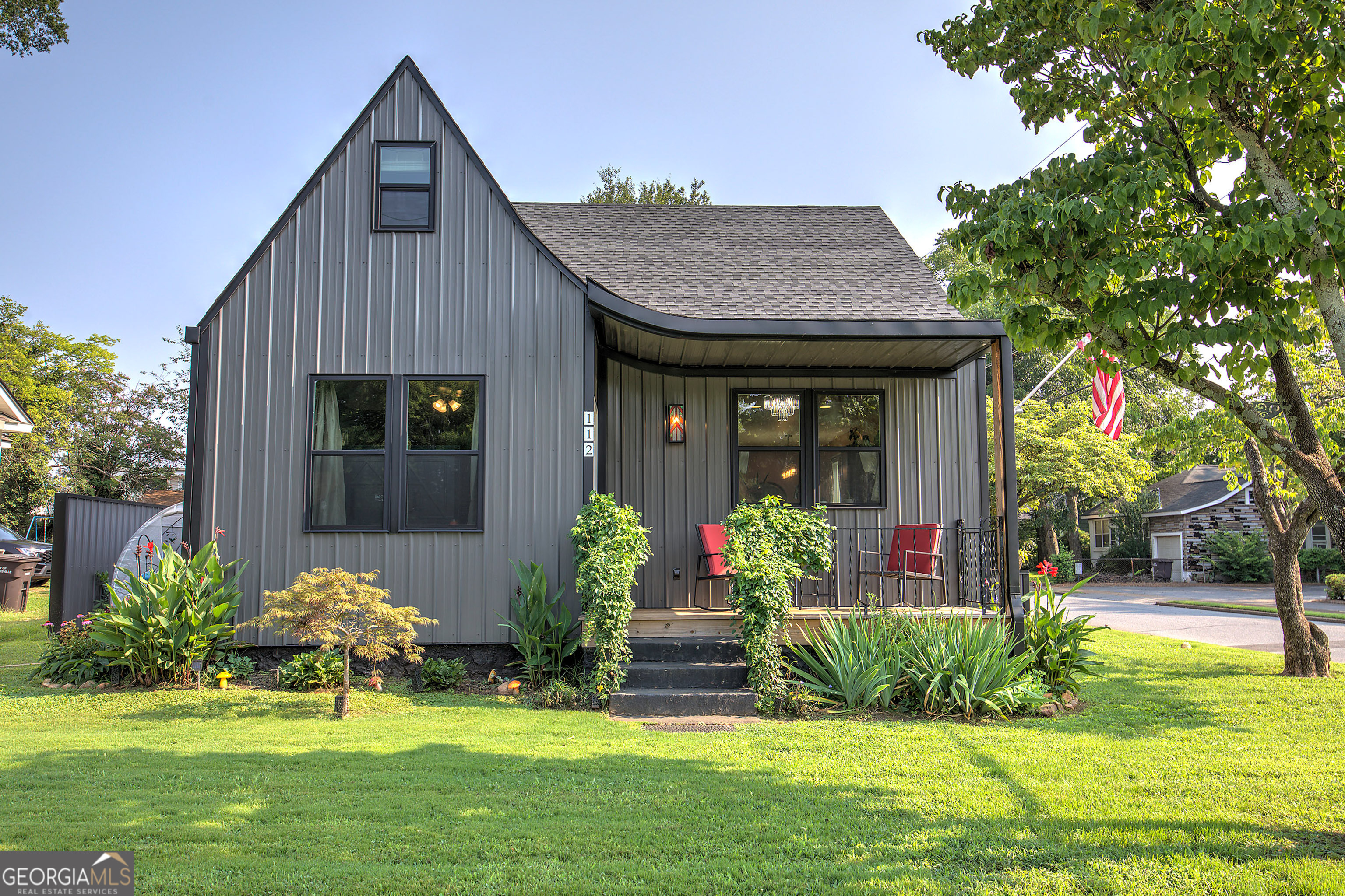 112 Forrest Avenue Property Photo 5