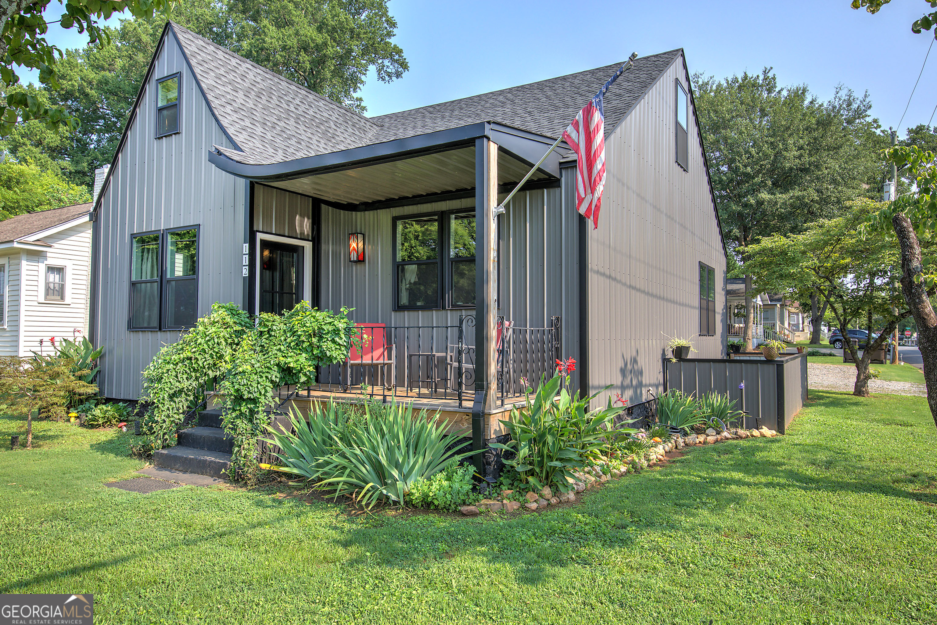112 Forrest Avenue Property Photo 7