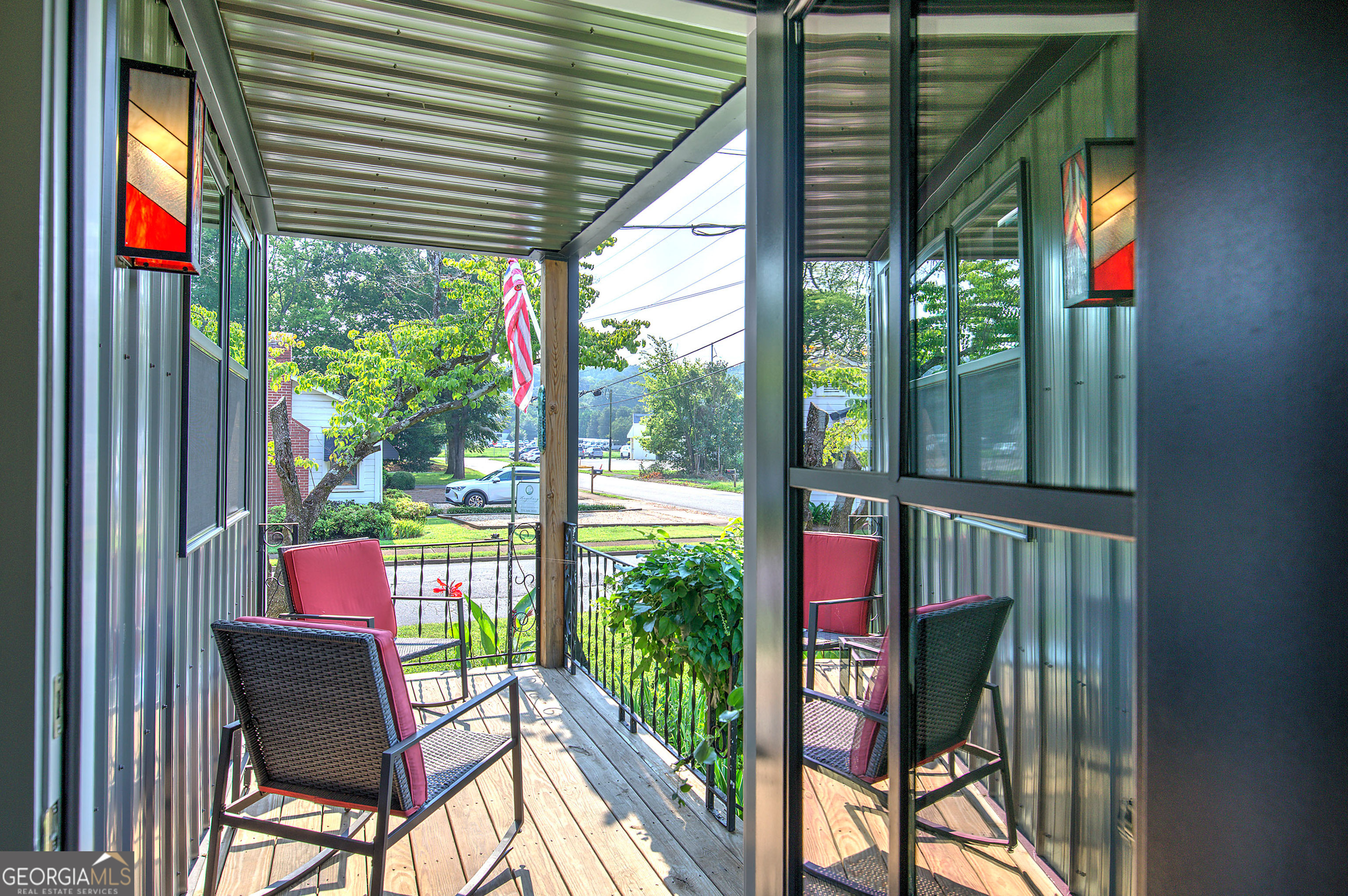 112 Forrest Avenue Property Photo 10
