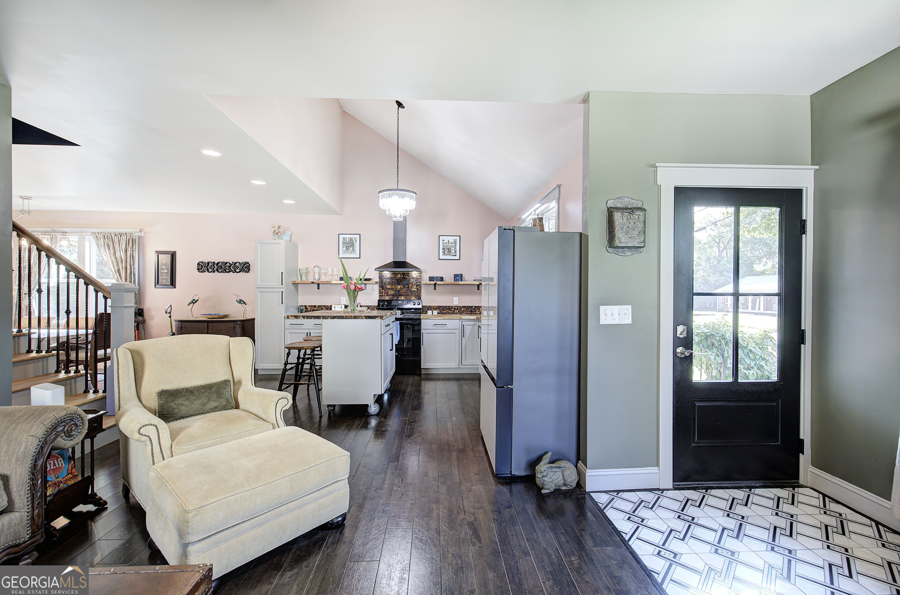 112 Forrest Avenue Property Photo 11
