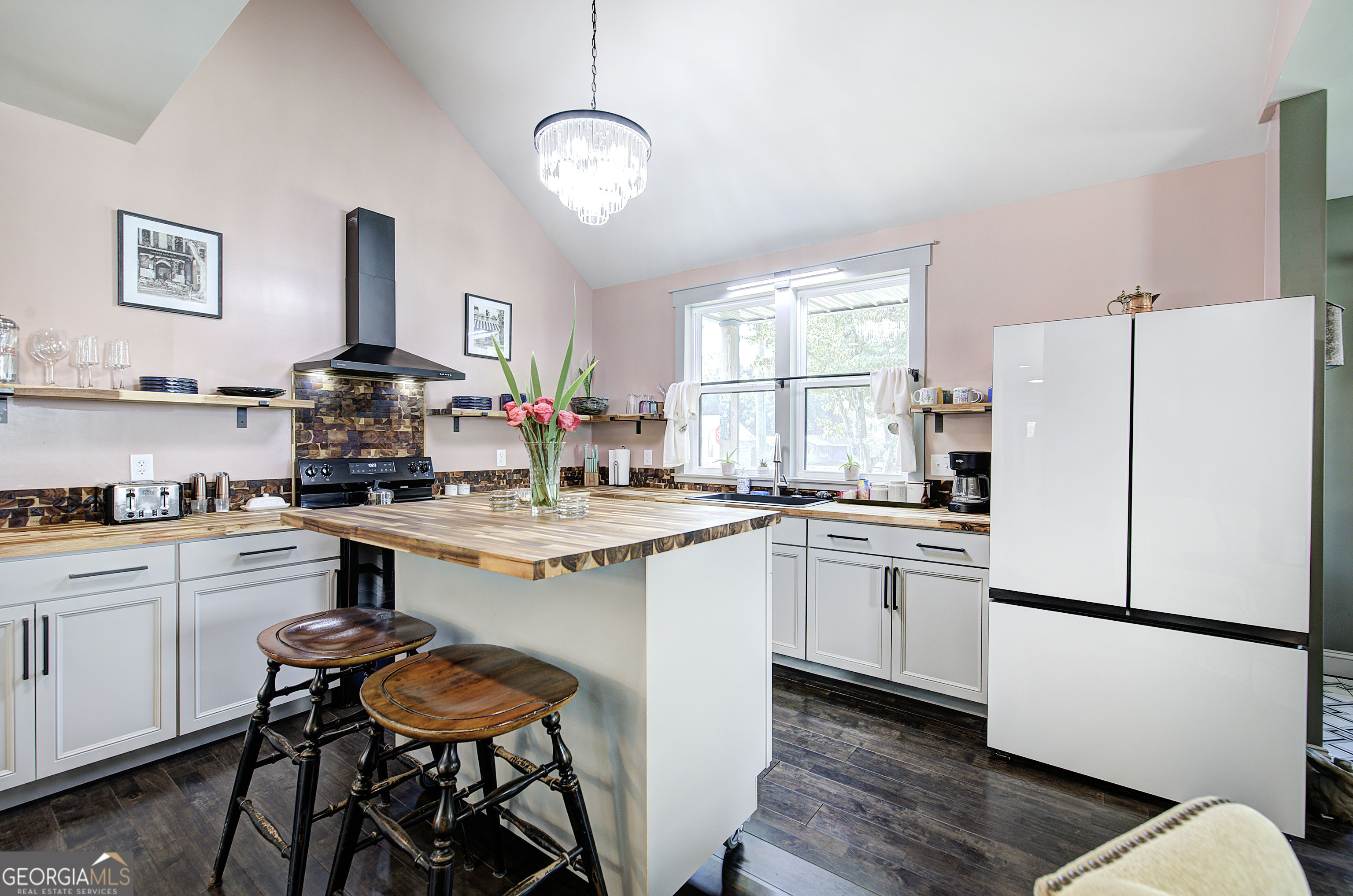 112 Forrest Avenue Property Photo 19