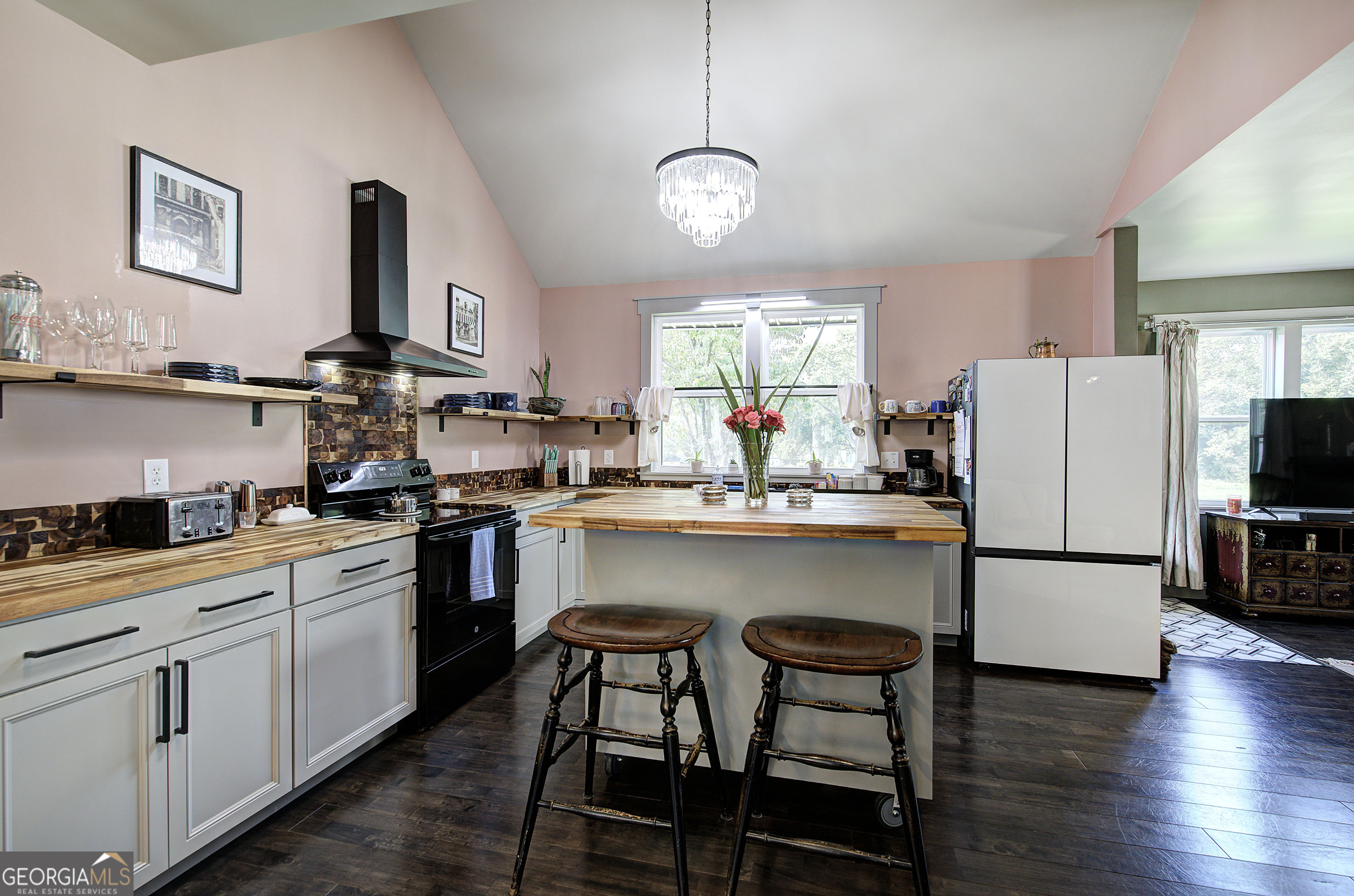 112 Forrest Avenue Property Photo 21