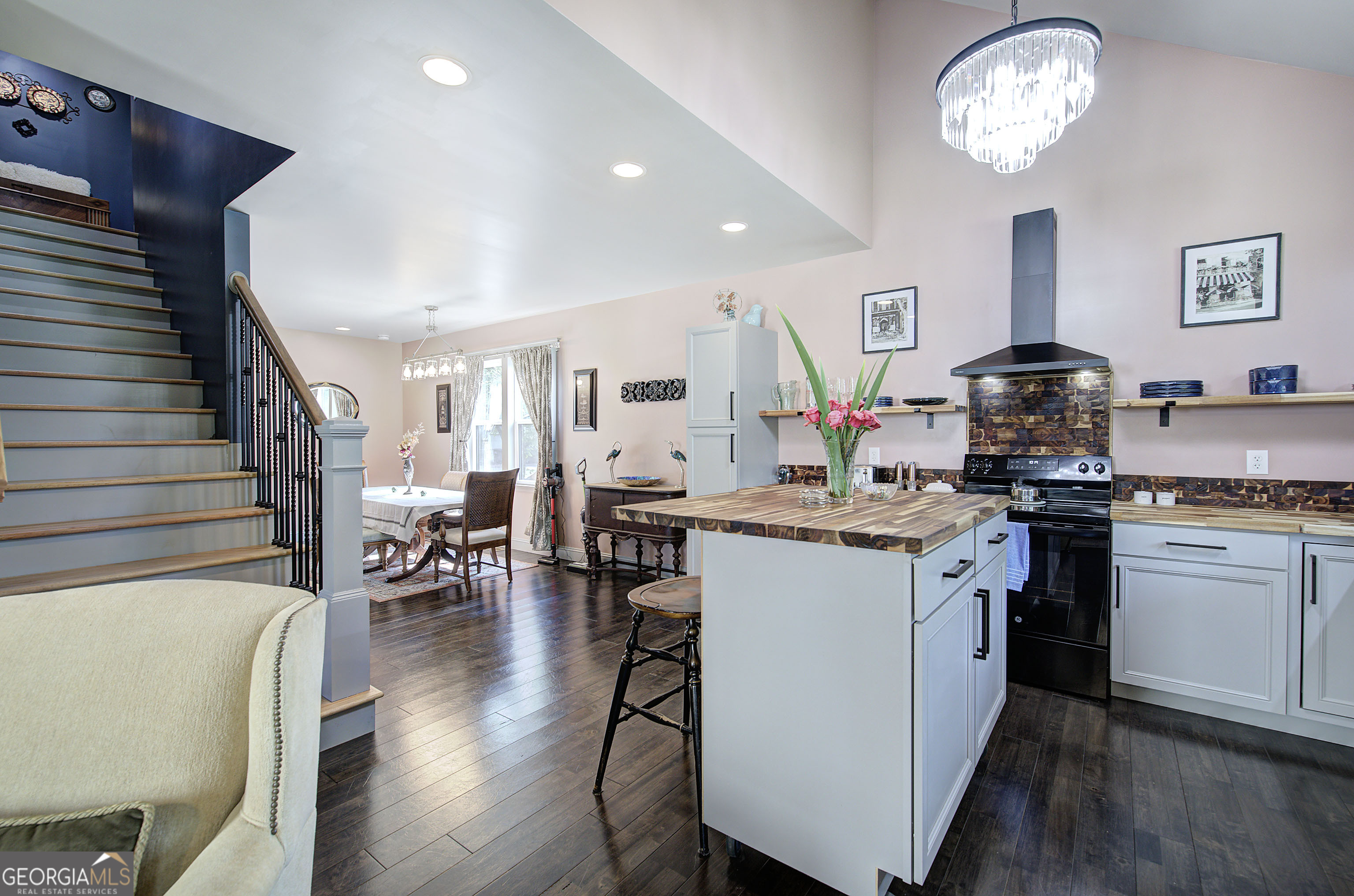 112 Forrest Avenue Property Photo 25
