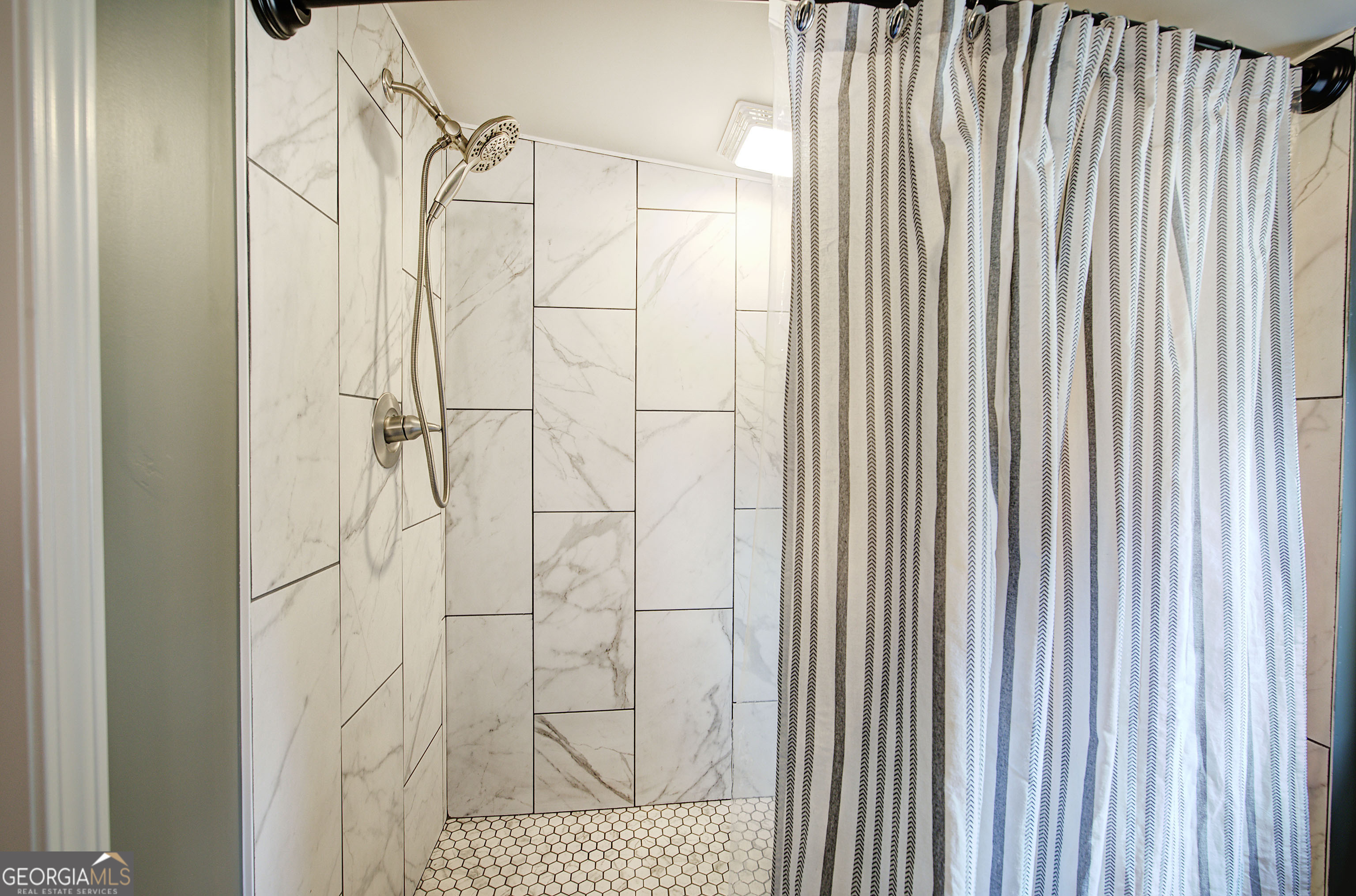 112 Forrest Avenue Property Photo 38