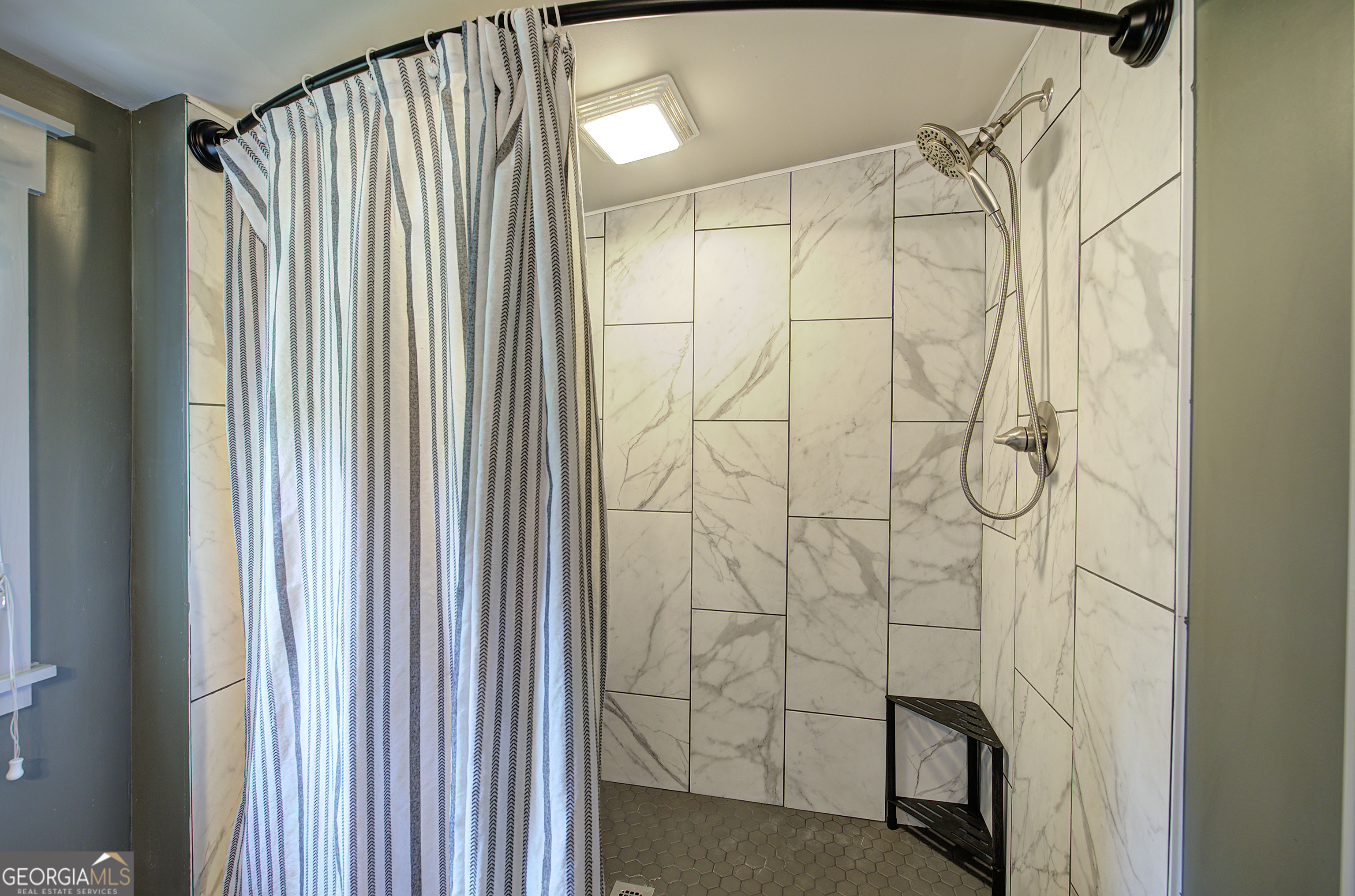 112 Forrest Avenue Property Photo 43