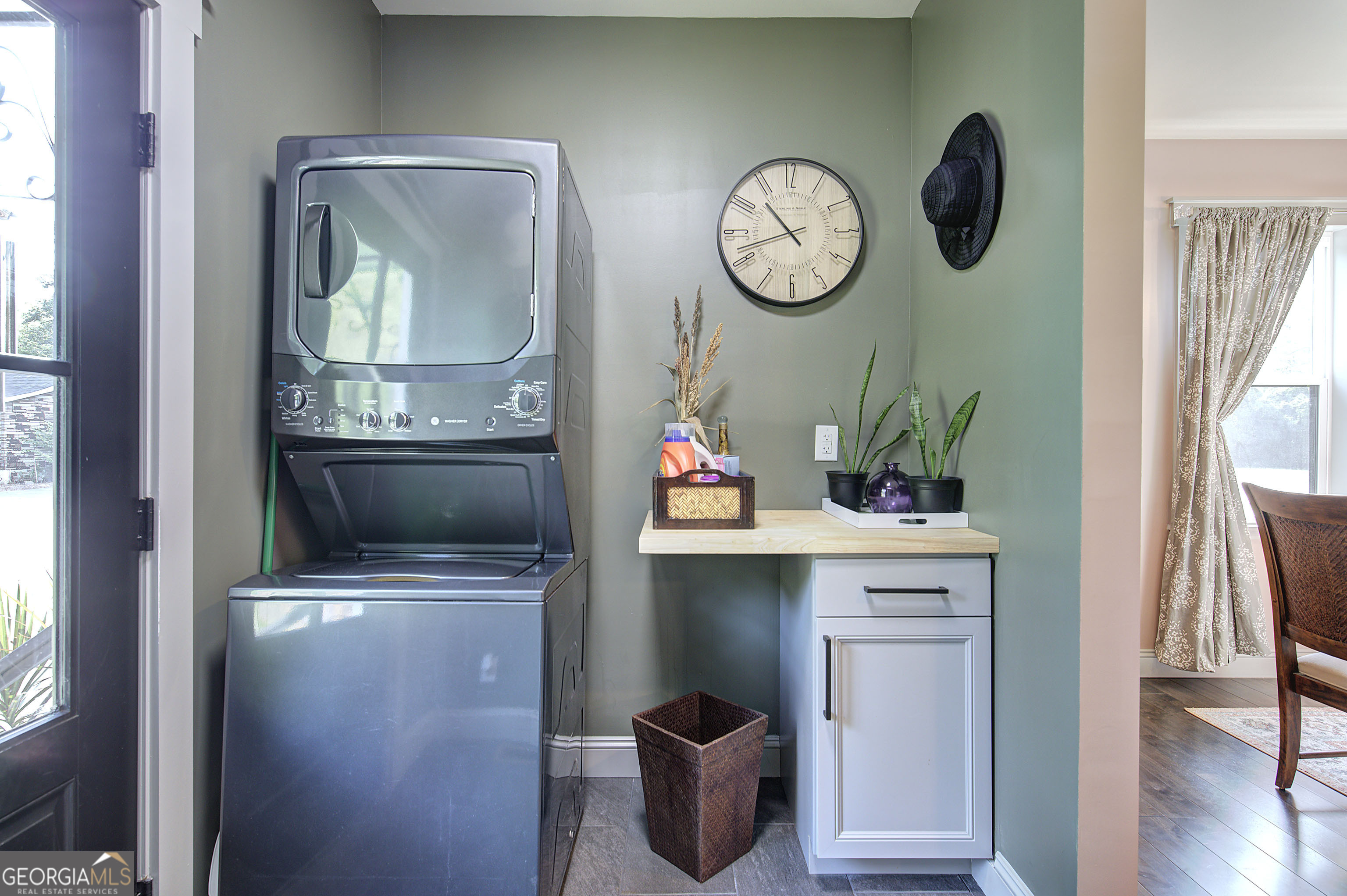 112 Forrest Avenue Property Photo 45