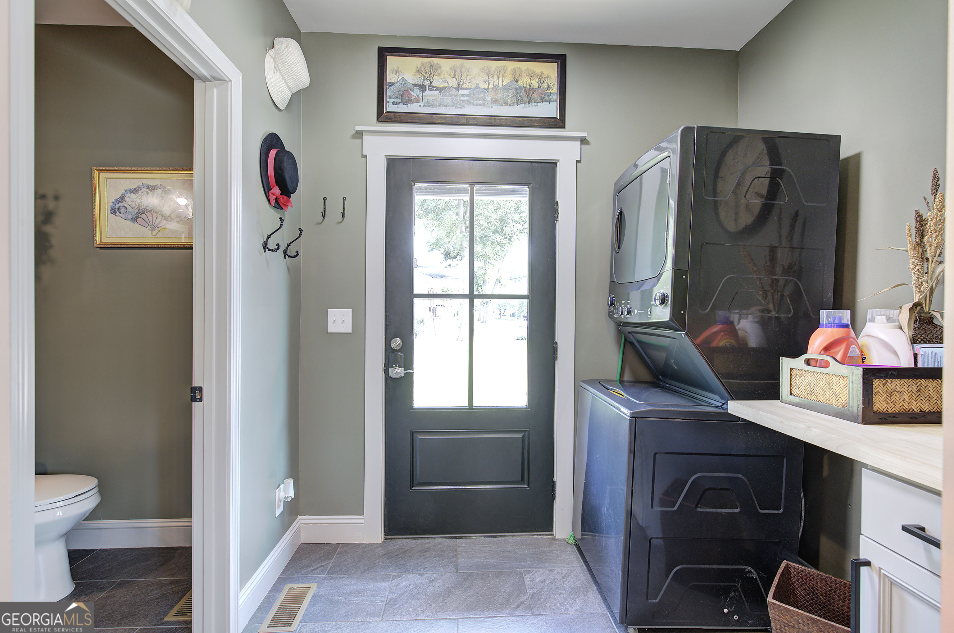 112 Forrest Avenue Property Photo 46