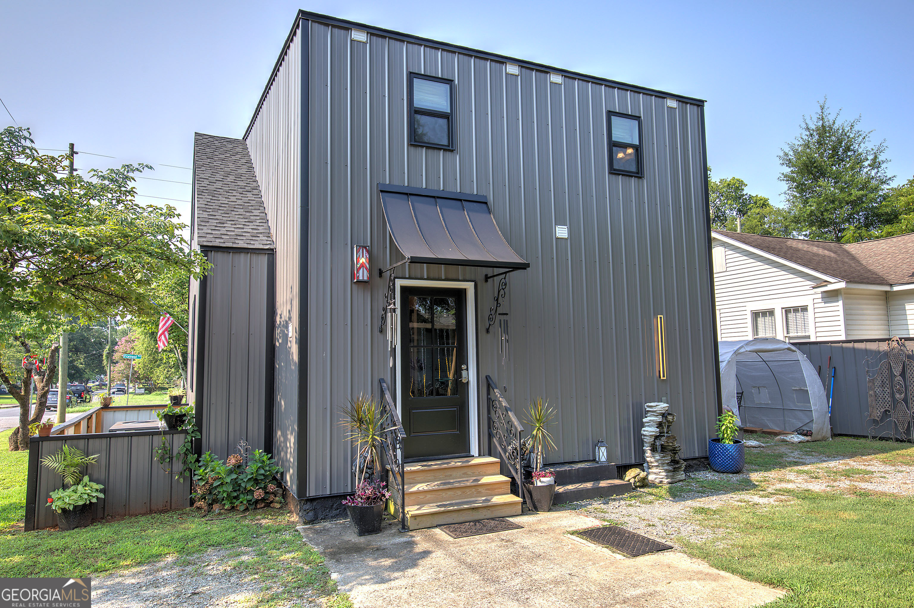 112 Forrest Avenue Property Photo 48