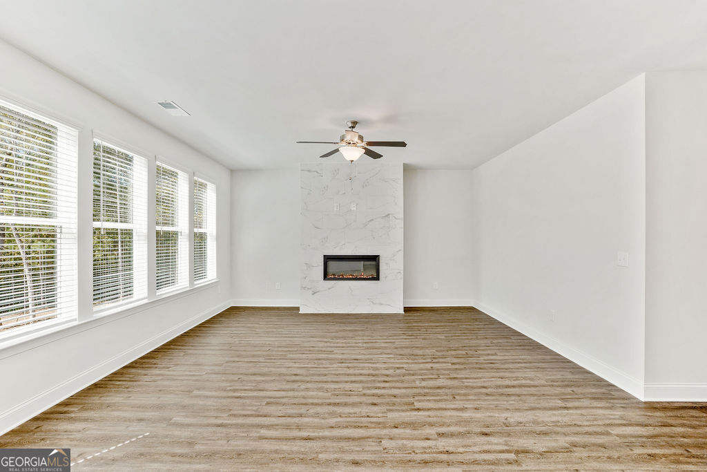 485 Lawson Drive # 28 Property Photo 11