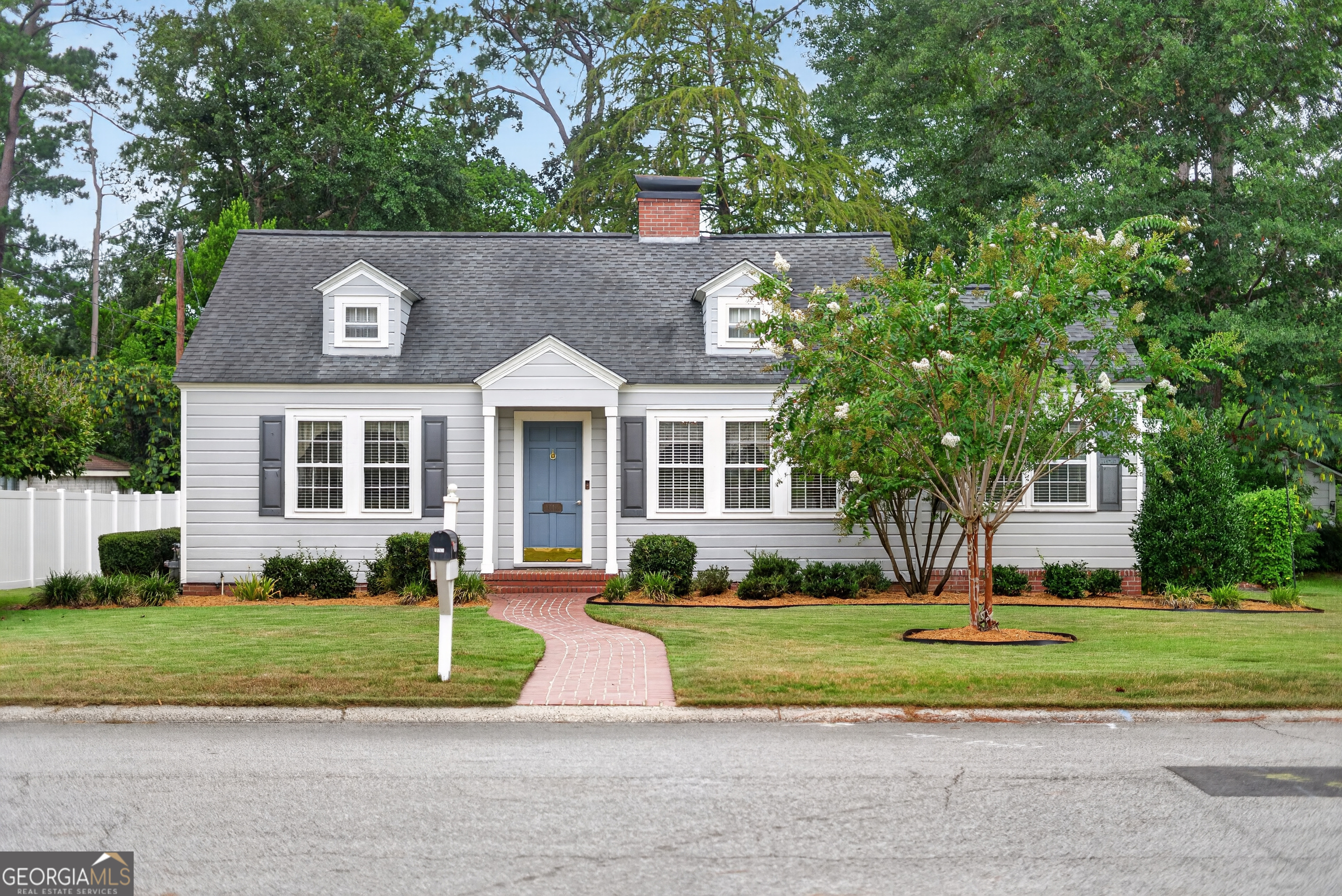 1007 Hill Street Property Photo 1