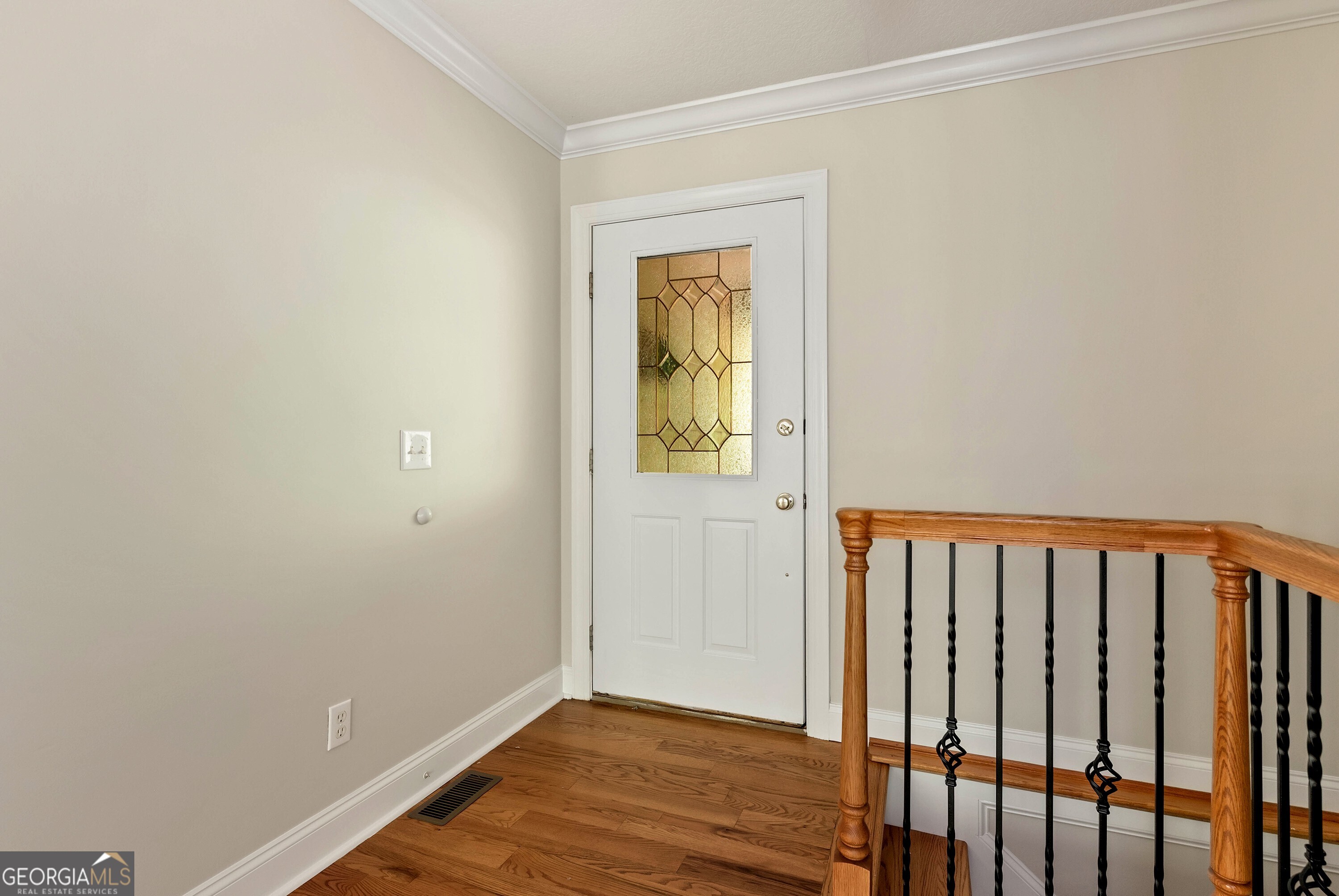 161 Falling Creek Property Photo 6
