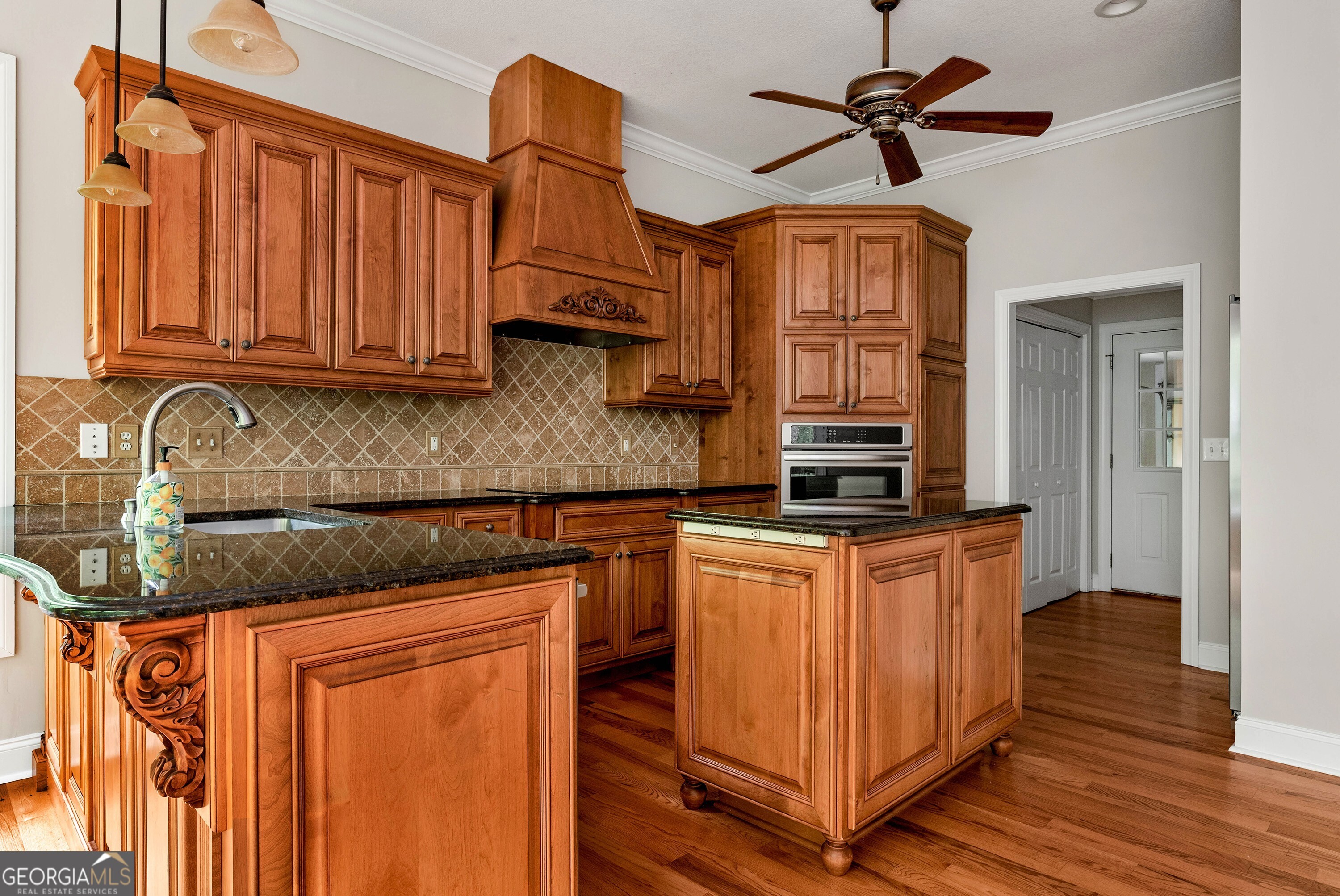 161 Falling Creek Property Photo 15