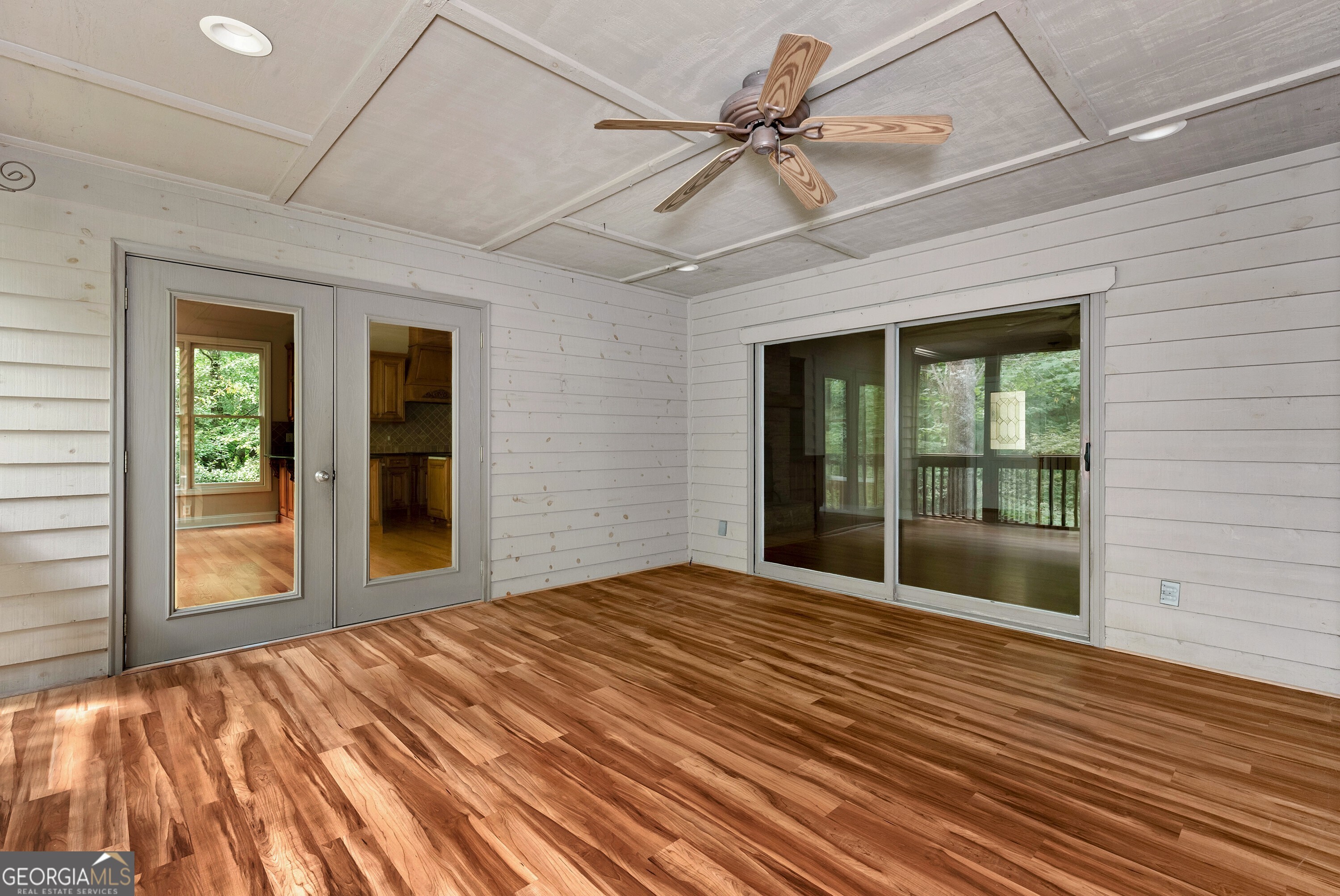 161 Falling Creek Property Photo 18