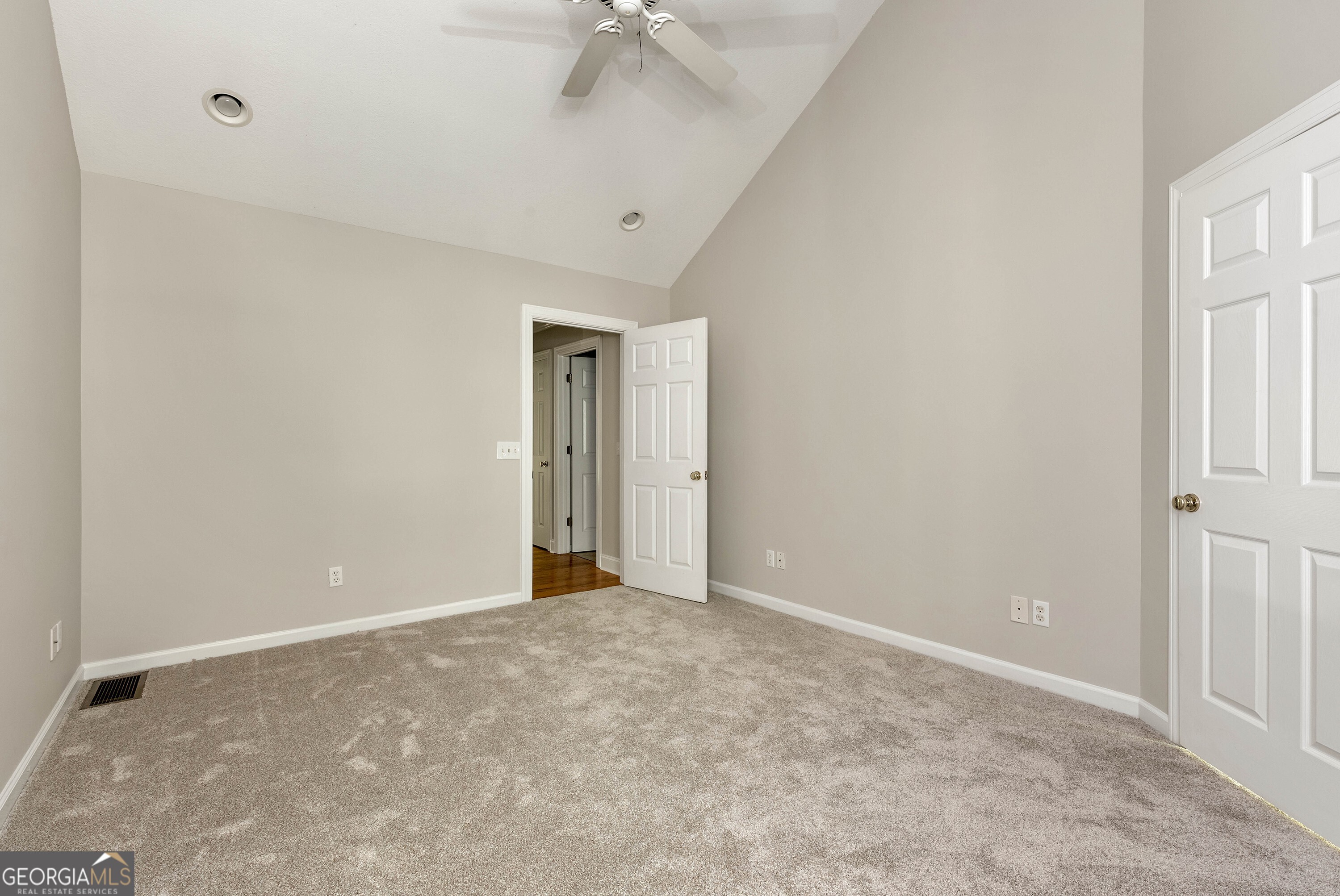 161 Falling Creek Property Photo 20